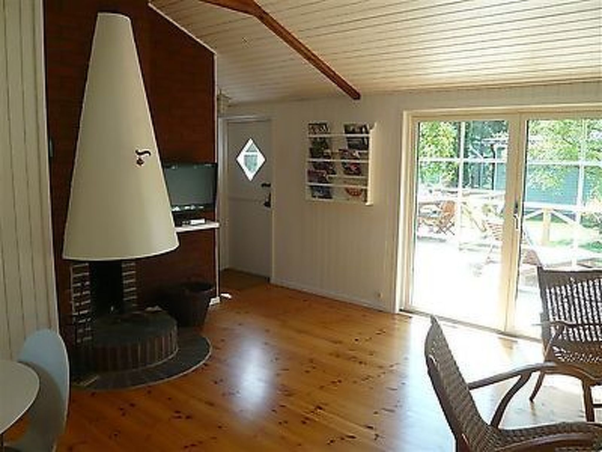 Schönes Ferienhaus mit Garten, Terrasse und Grill-Drinnen