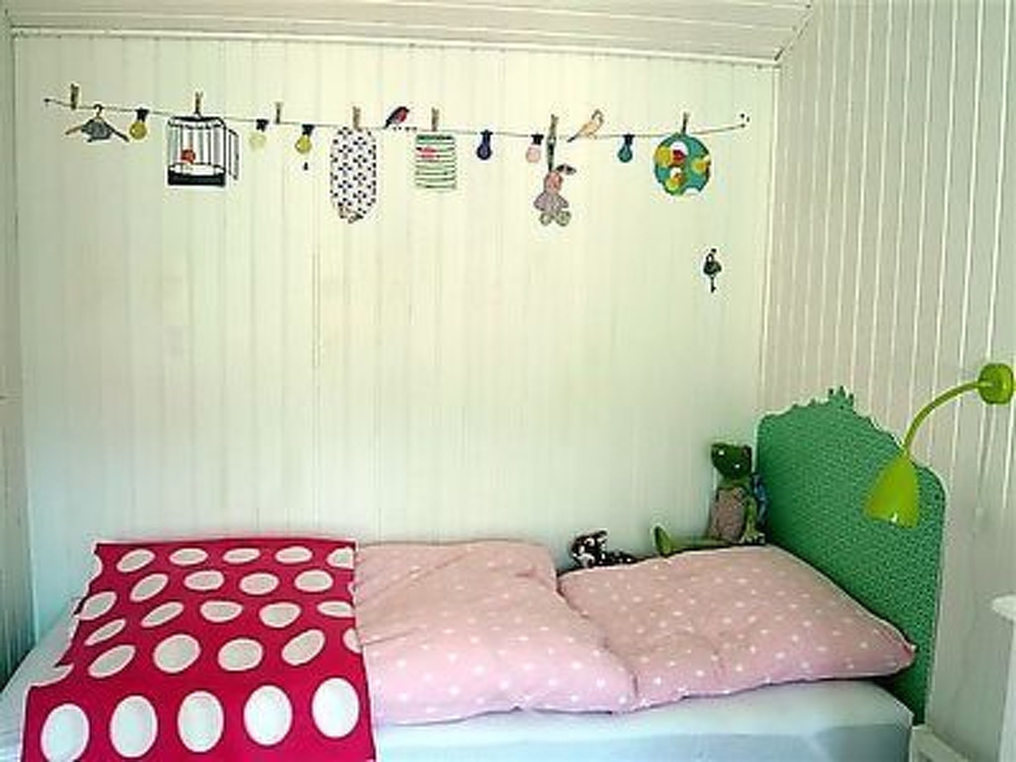 Schönes Ferienhaus mit Garten, Terrasse und Grill-Drinnen