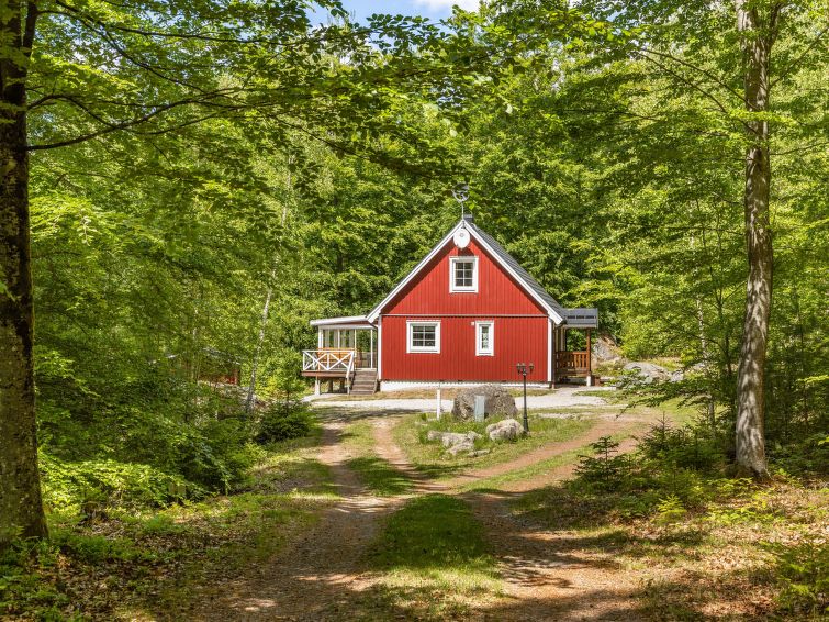 Vakantiehuis op 1,0 km van het strand in Olofström met sauna in Olofström