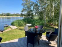 Vrijstaand houten huis direct aan baai bij Rockneby, 4 personen - thumbnail 3