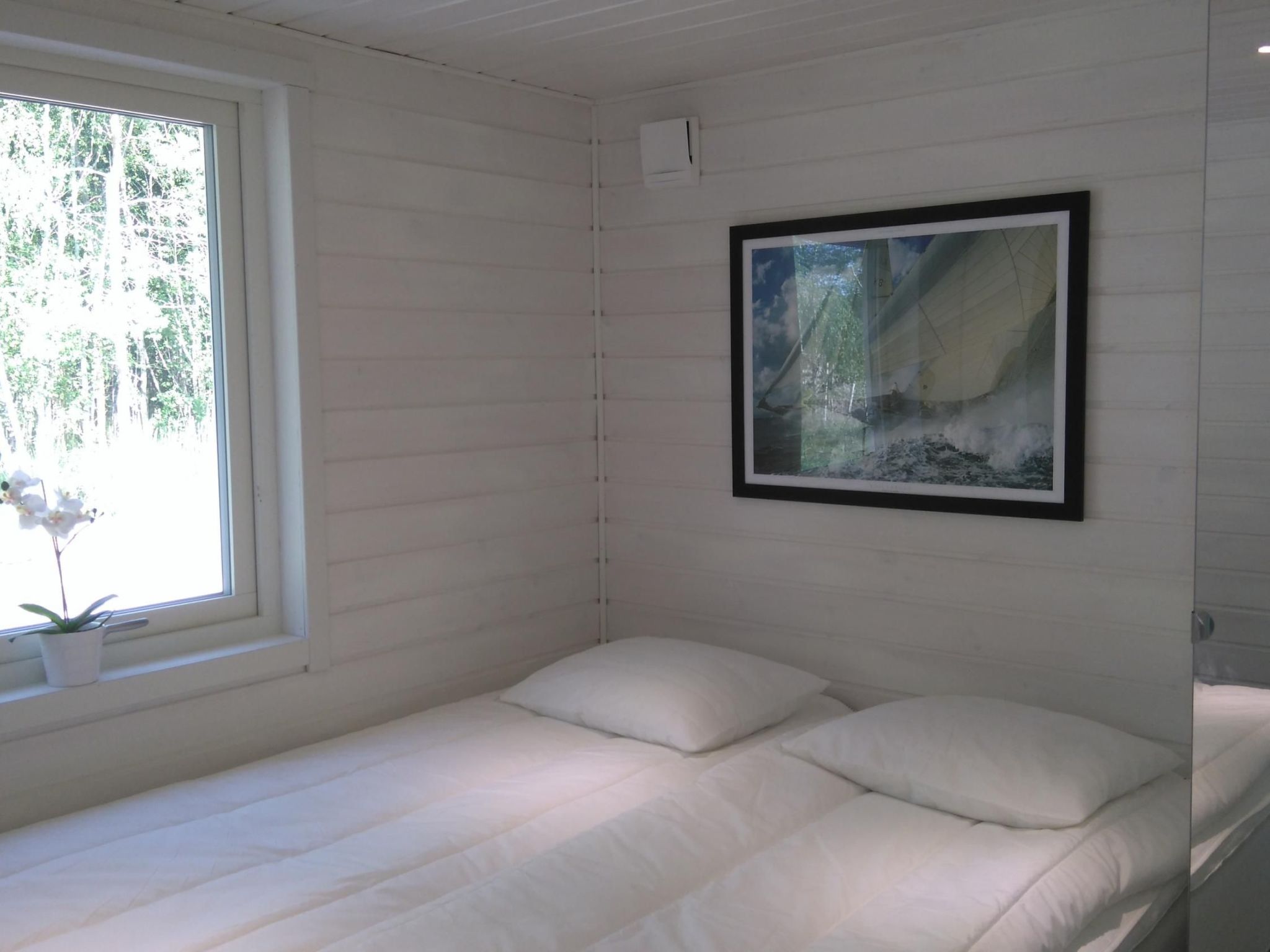 Holzhaus mit Terrasse, direkt an einer Bucht-Binnen