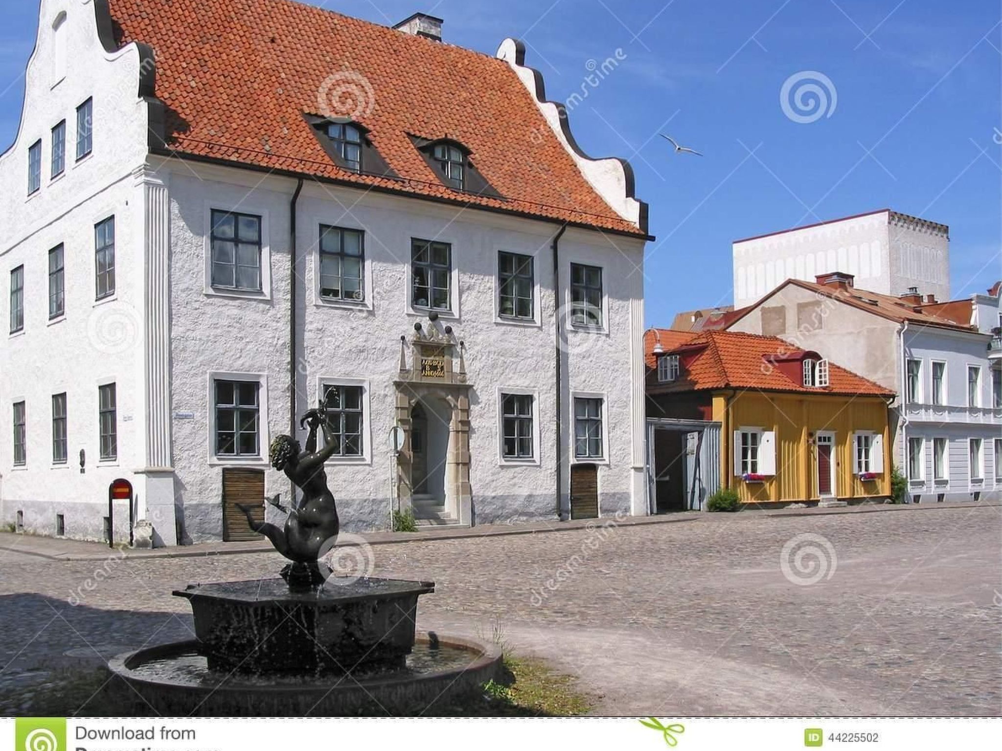Holzhaus mit Terrasse, direkt an einer Bucht-Binnen