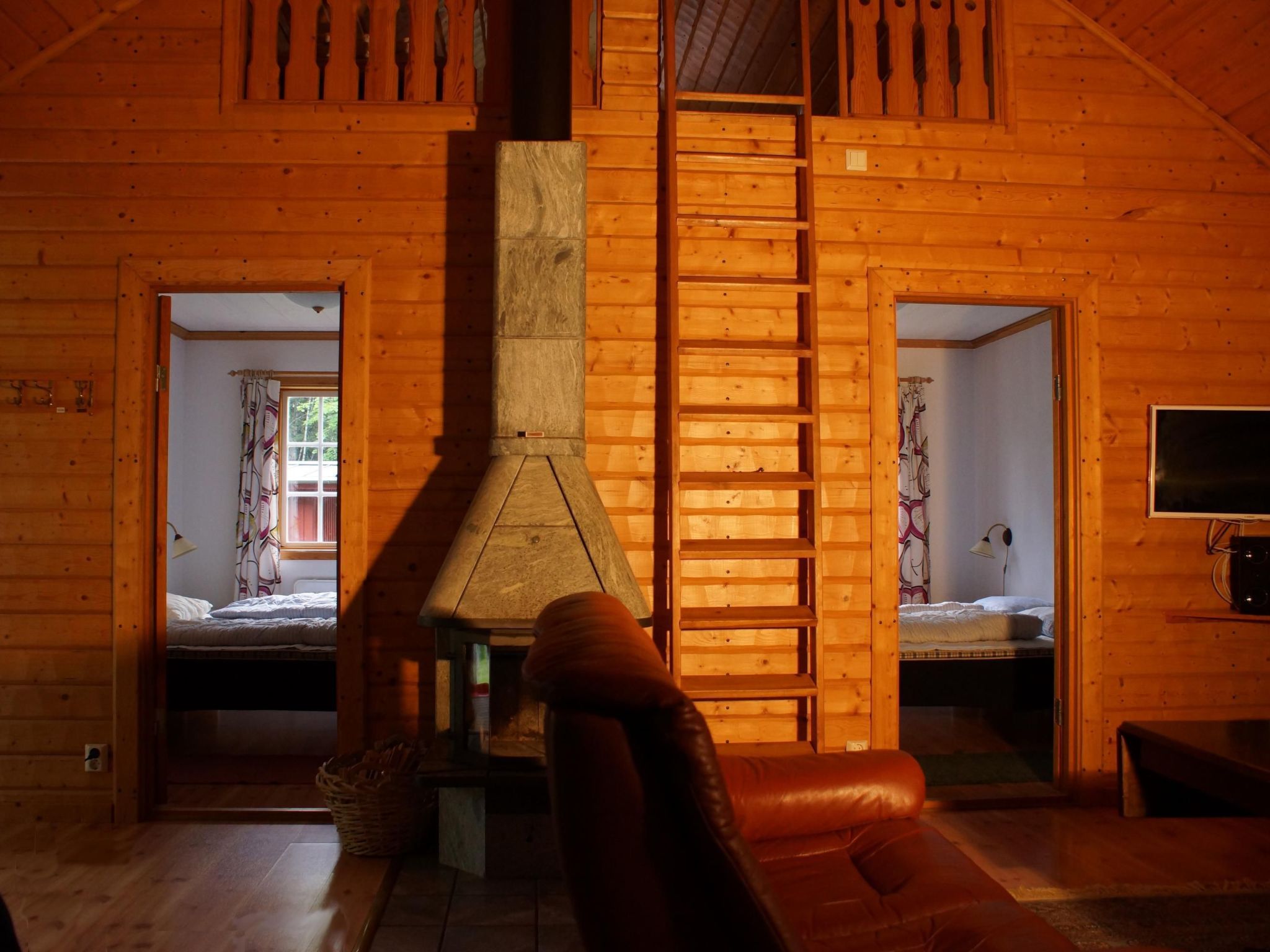 Gemütliches Holzhaus mit Boot - Inside