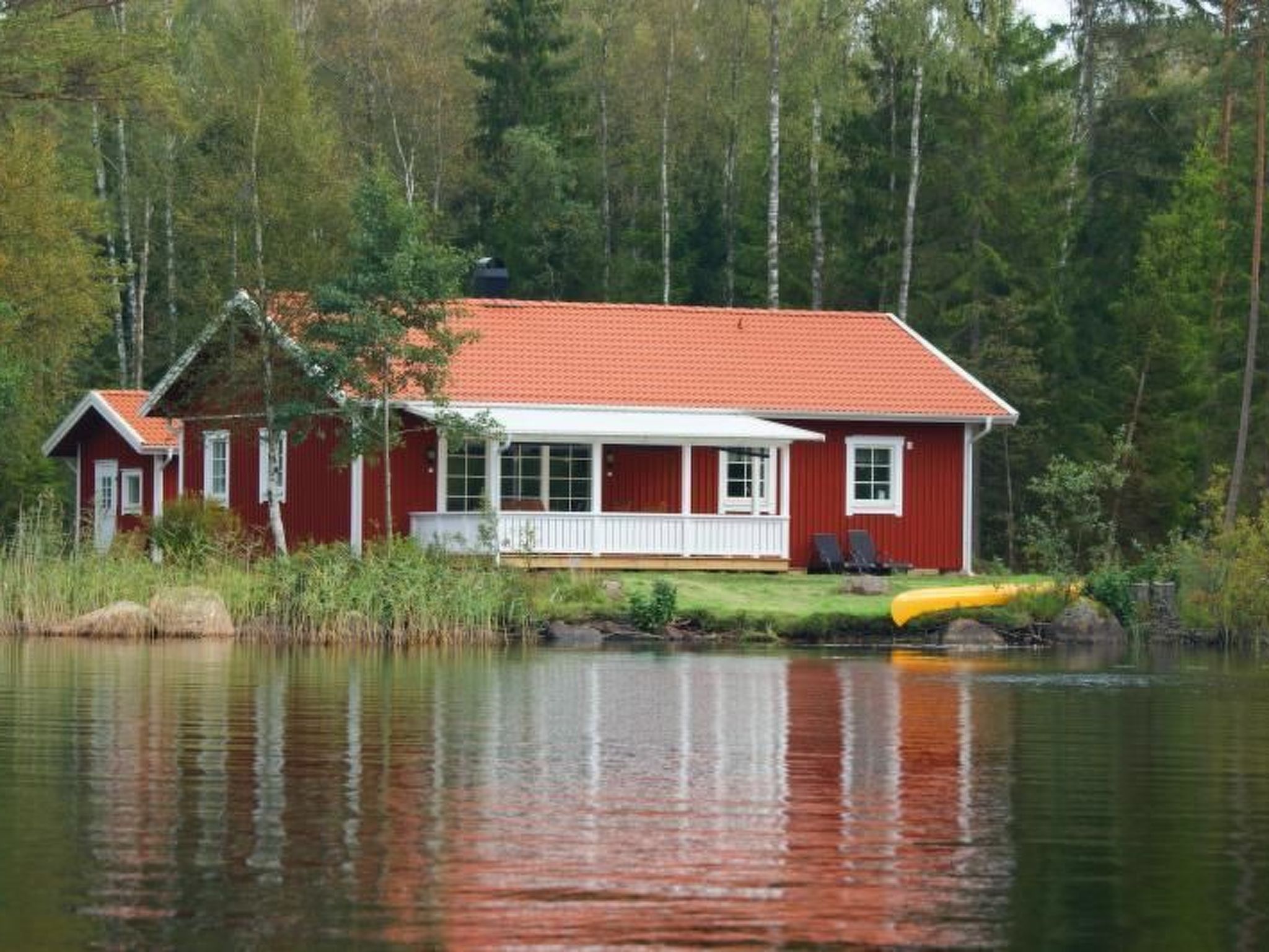Gemütliches Holzhaus Udden mit eigenem Boot - Buiten