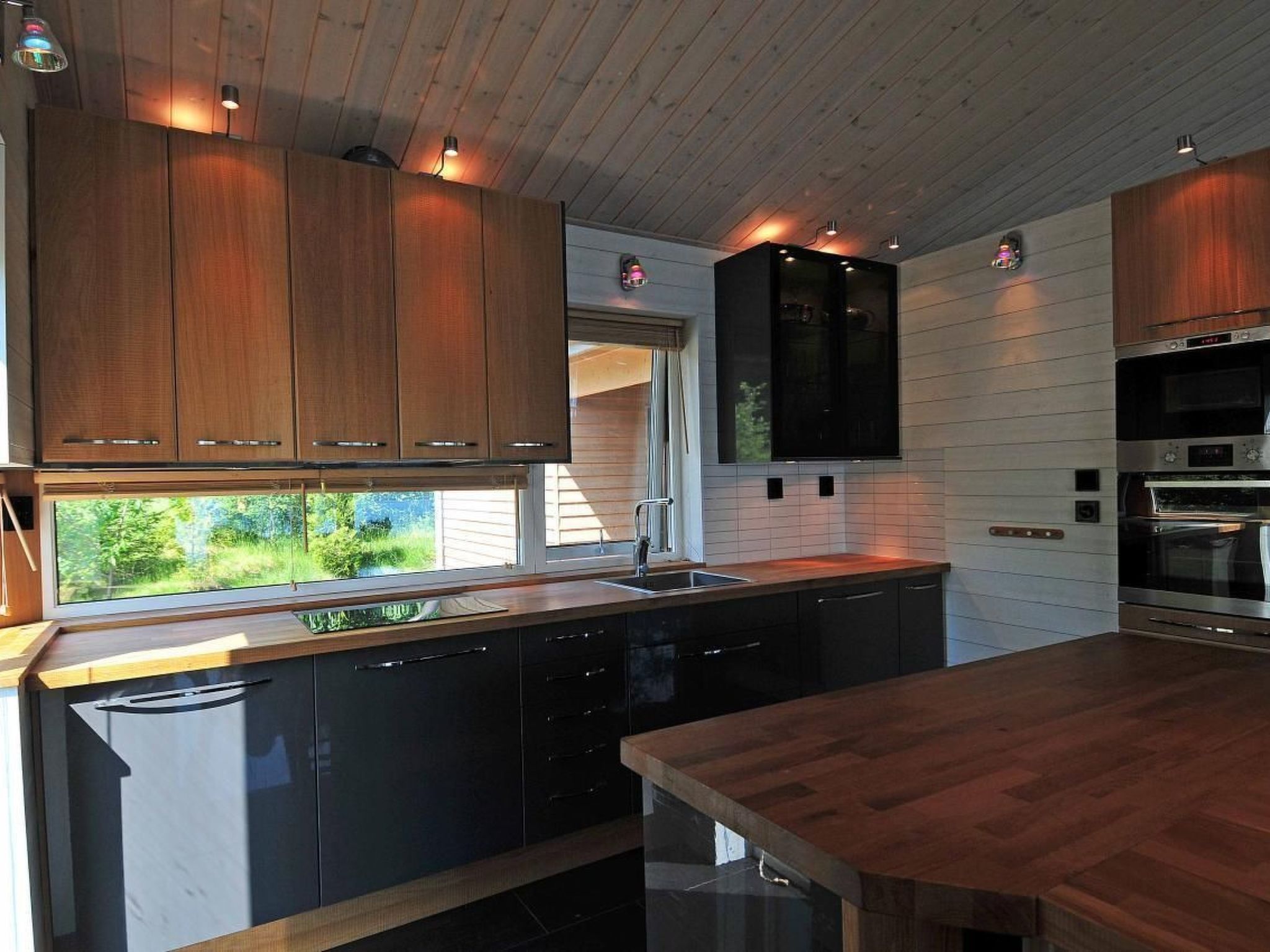 Villa "Vitasjö" mit Terrasse, Grill und Garten-Binnen