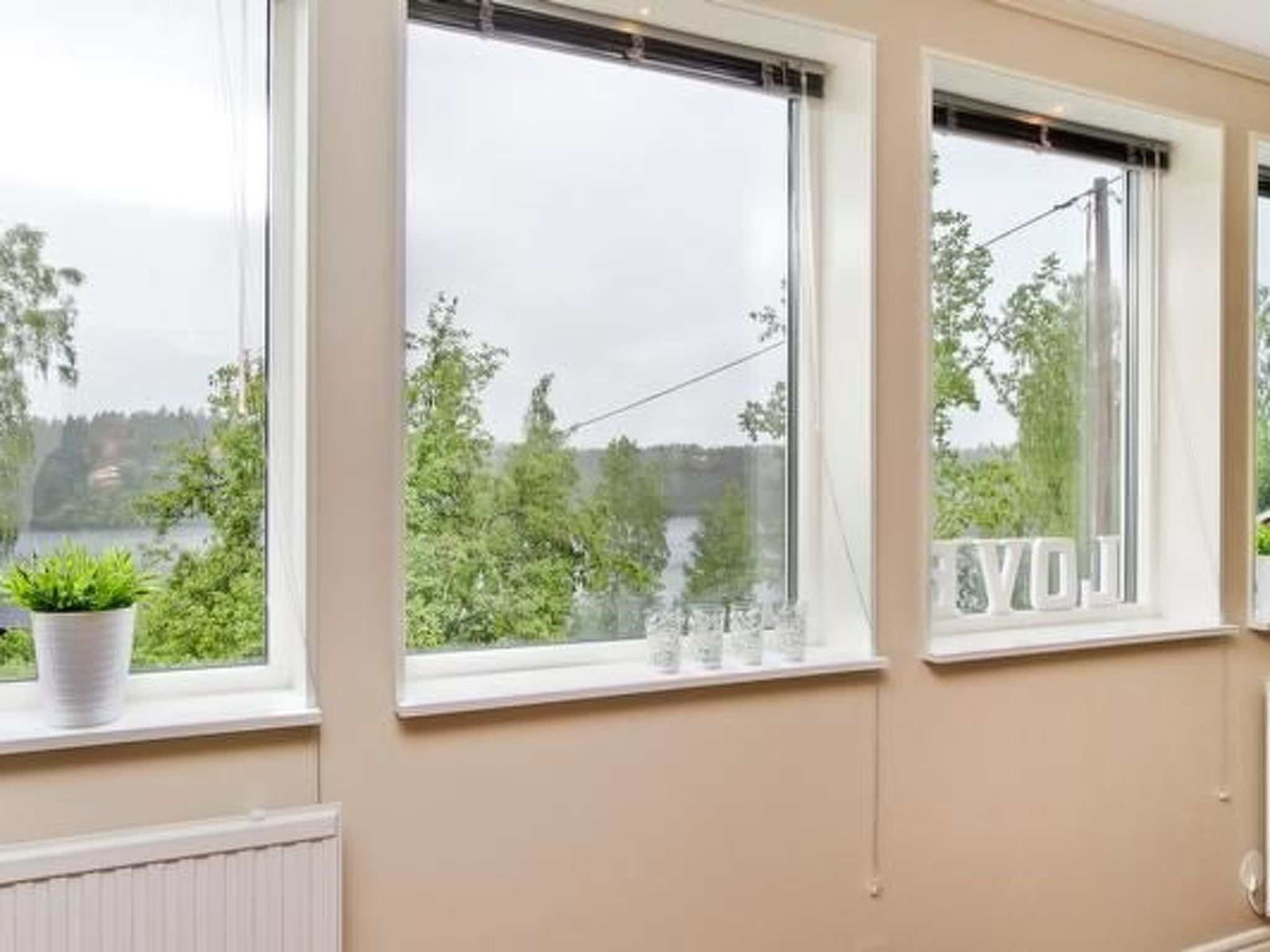 In Norrköping mit sonniger Terrasse-Inside