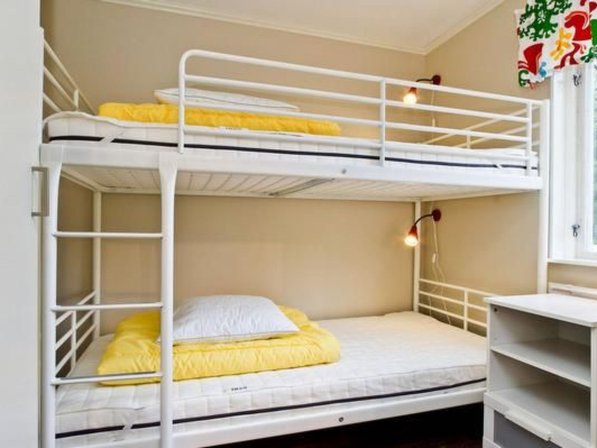 In Norrköping mit sonniger Terrasse-Inside