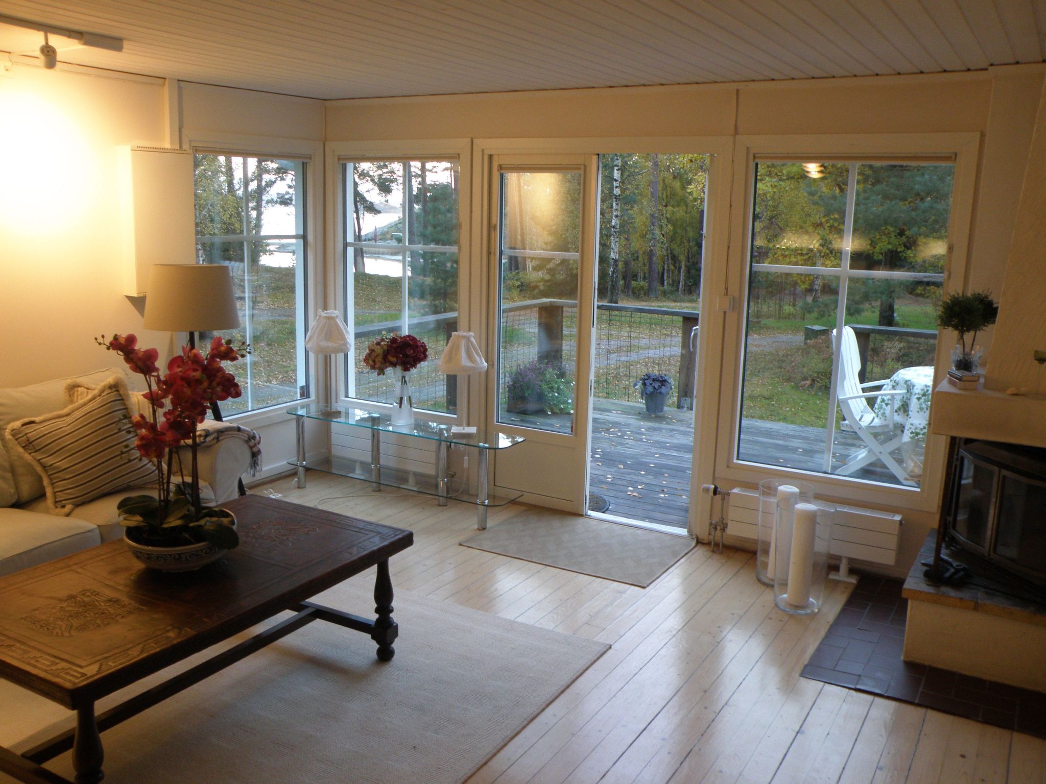 Wunderschönes Haus in einer fantastischen Natur am Meer-Drinnen