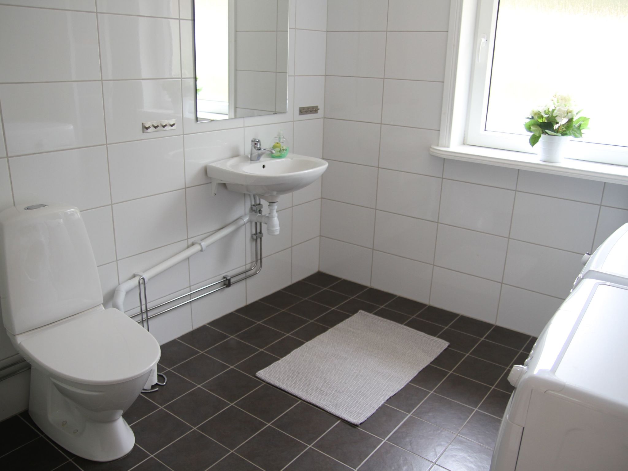 Wunderschönes Haus in einer fantastischen Natur am Meer-Drinnen