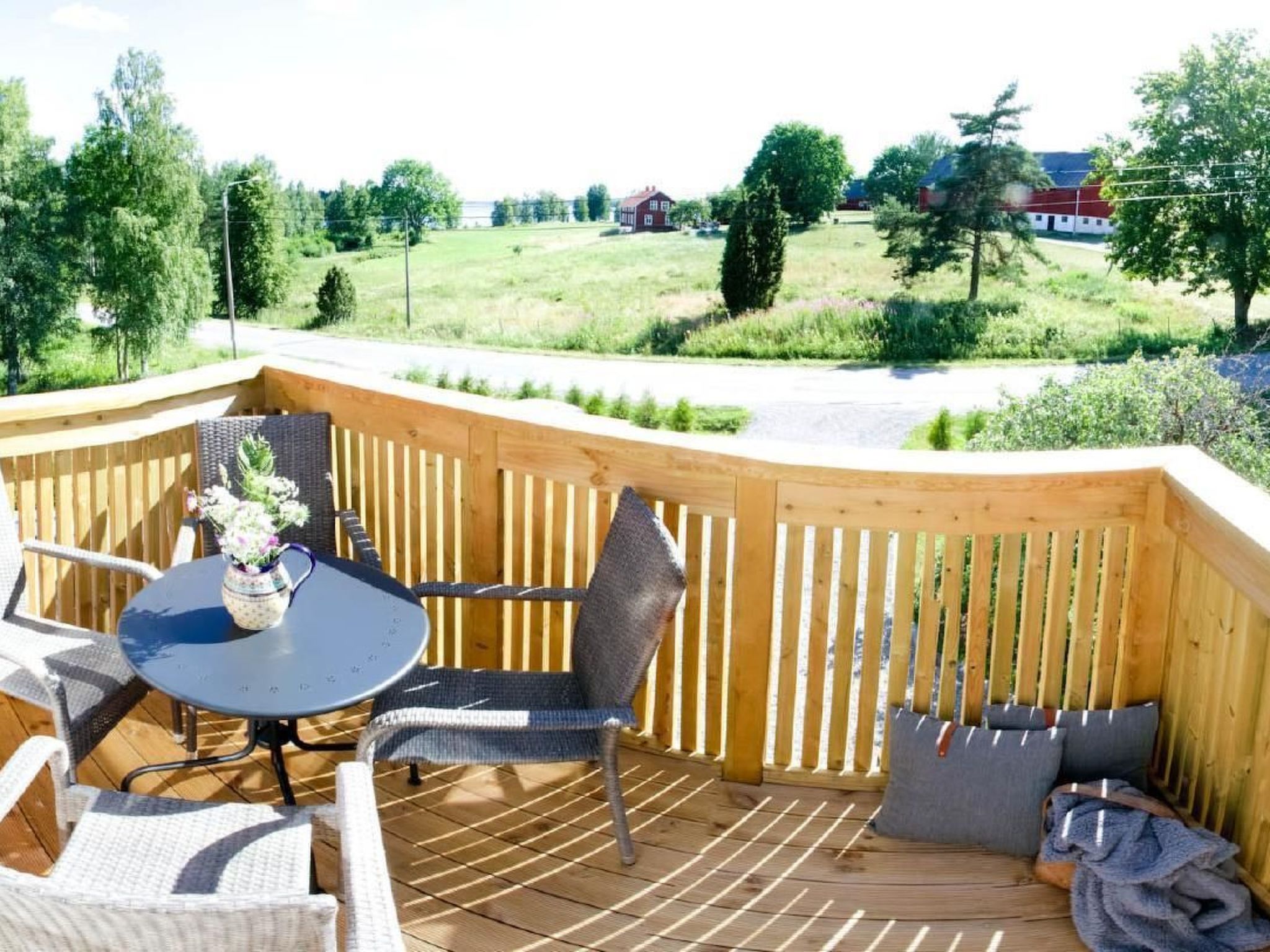 Mit Wasserblick-Binnen