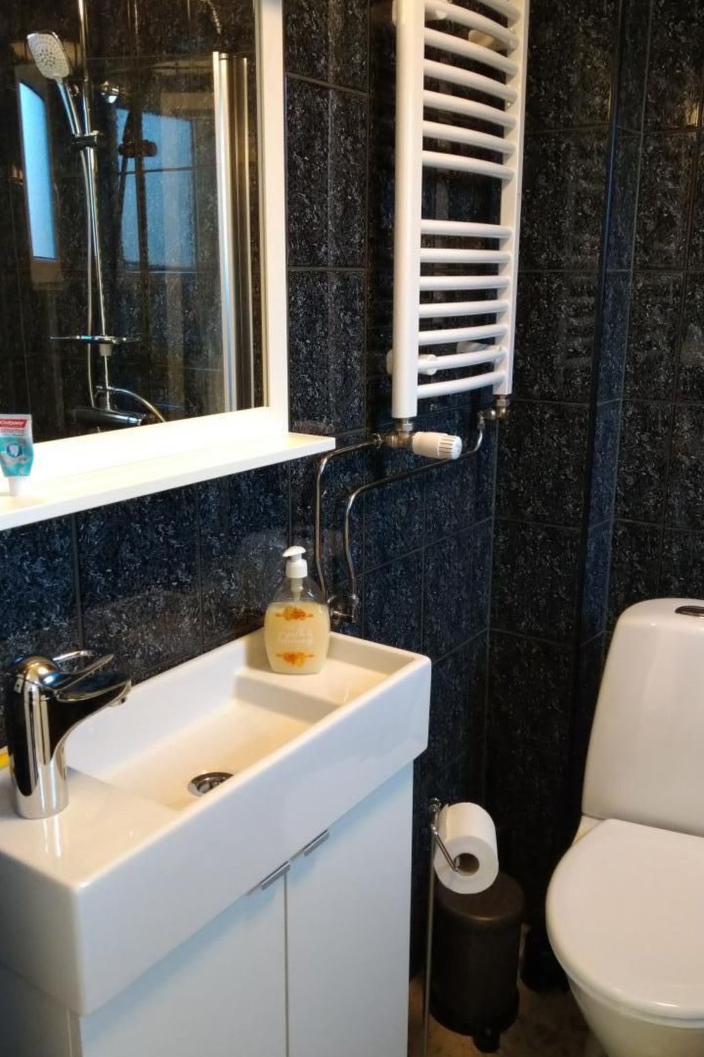 Mit Wasserblick-Binnen