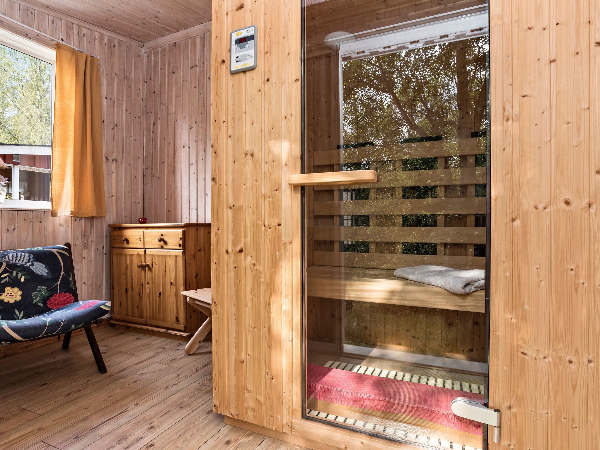 Idyllisch gelegenes, ebenerdiges Haus mit Terrasse-Binnen