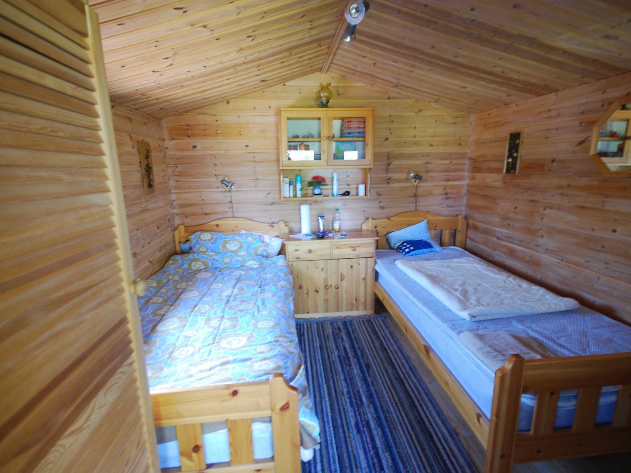 In Tibro mit Kleinem Garten-Binnen