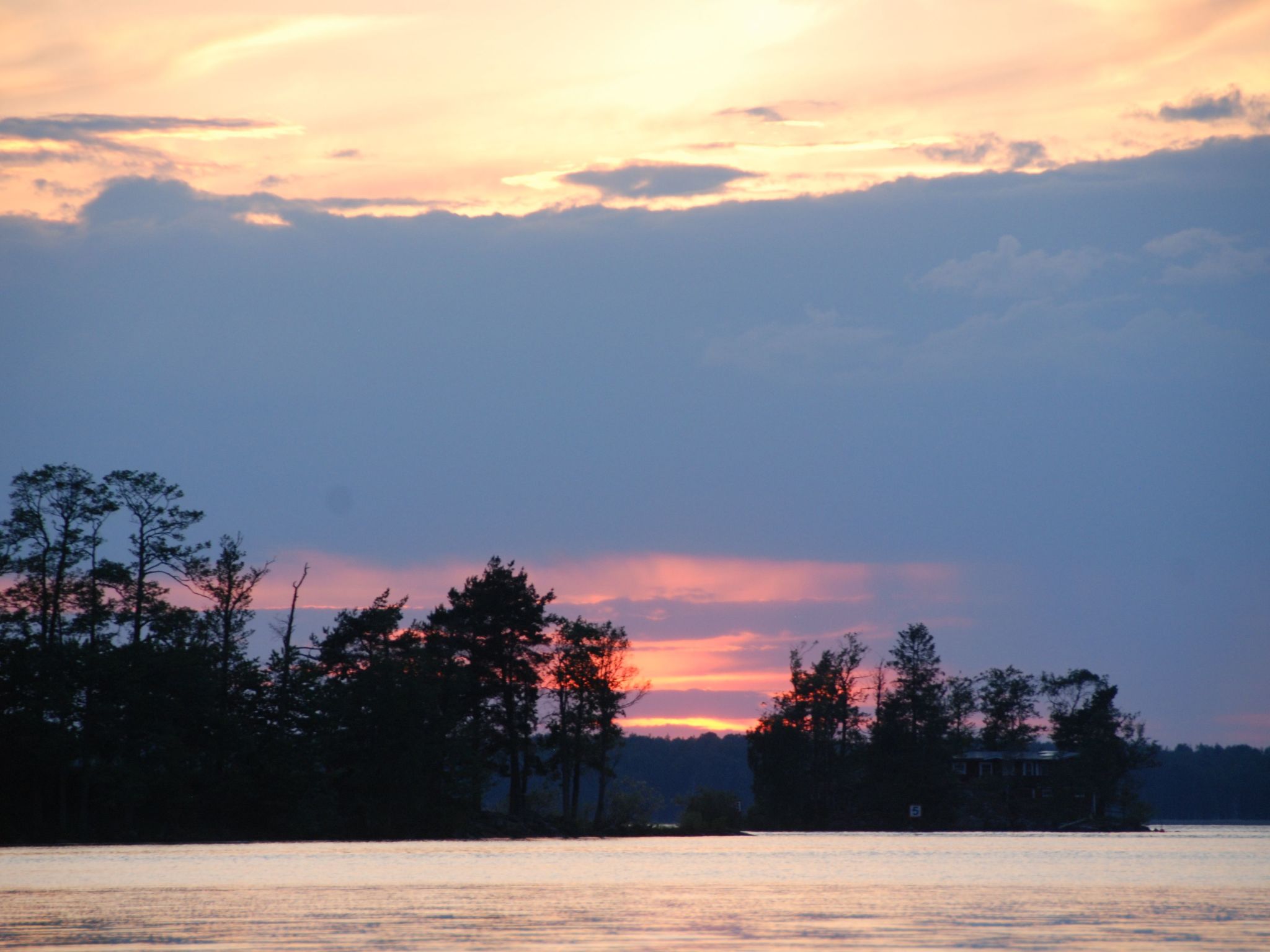 In Tibro mit Kleinem Garten-Binnen
