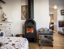 Himmelbungalow aan het meer in Ulricehamn met open haard - thumbnail 5