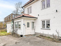Knusse vakantiewoning Stadsro in Vimmerby, vlakbij Astrid Lindgrens Värld - thumbnail 1