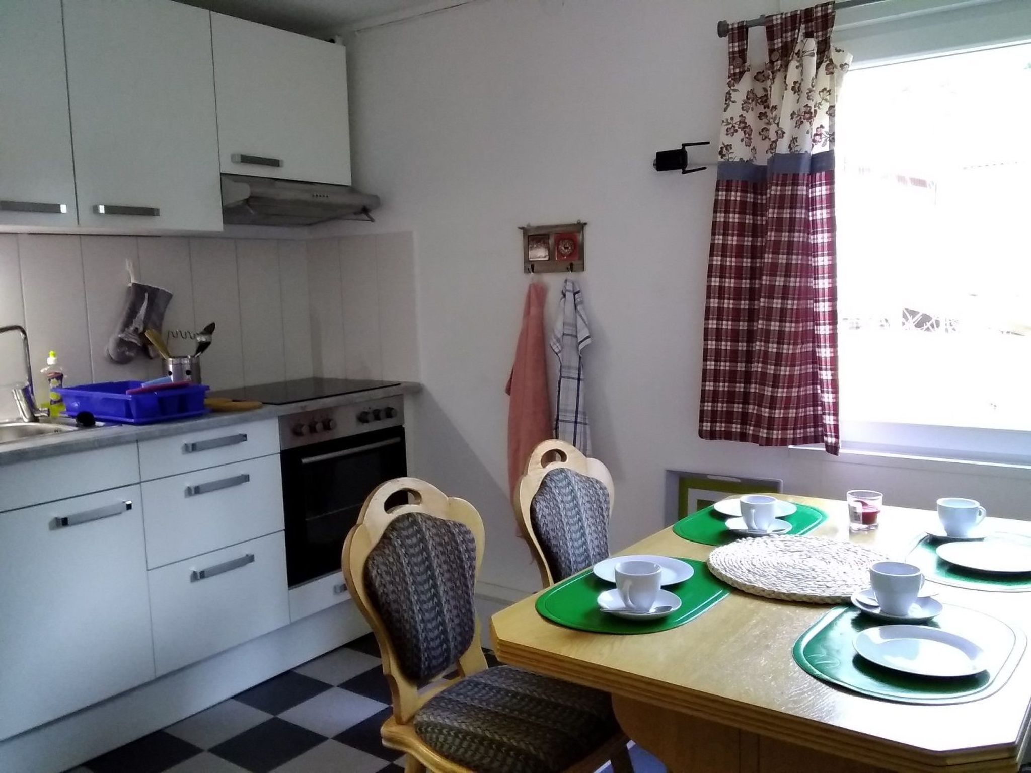 Gepflegtes Ferienhaus mit eigenem Saunahaus-Image-tags.info