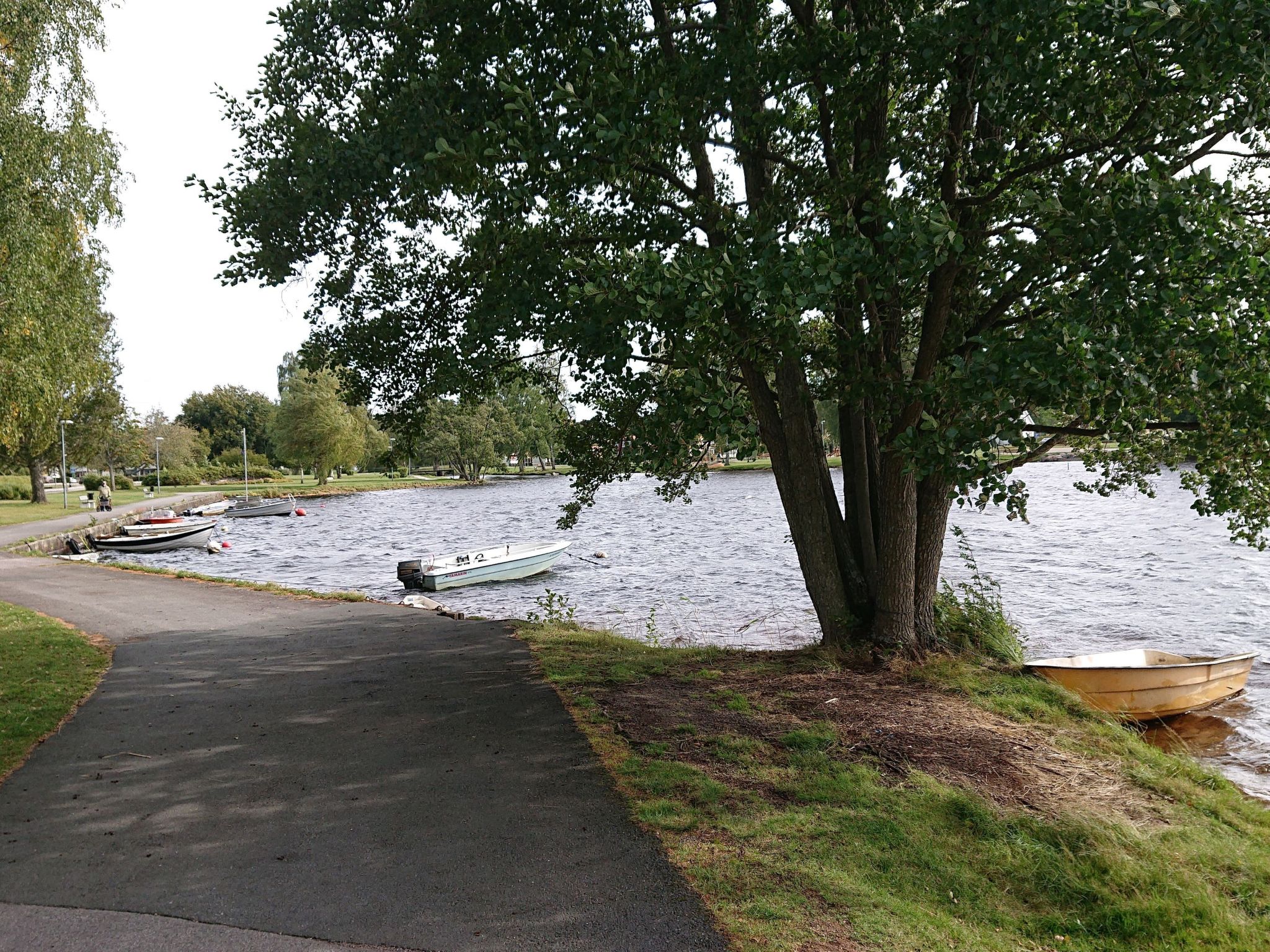 Familienfreundliches Ferienhaus mit großem Garten-Drinnen