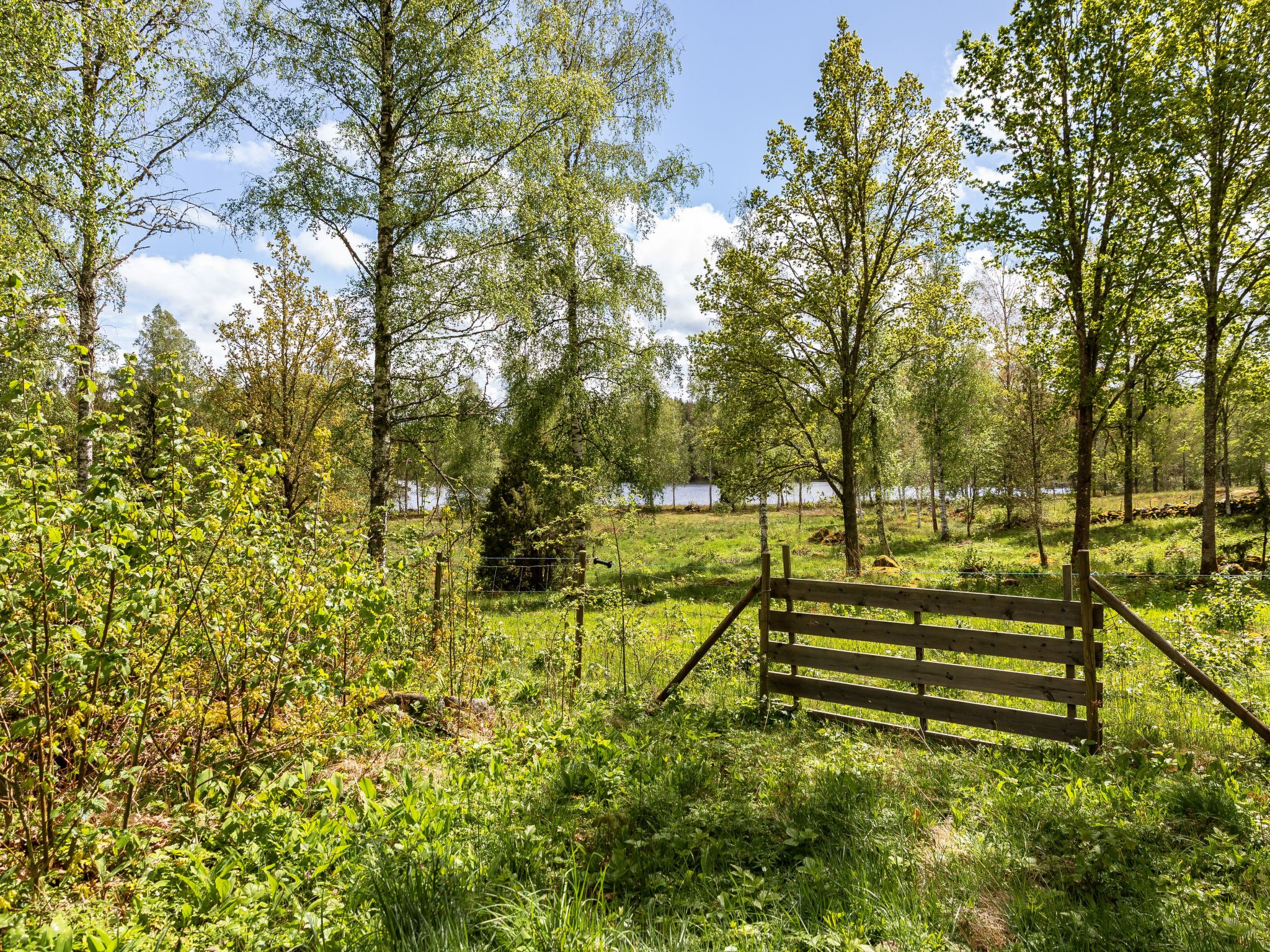 Rödmossa Femton-Buiten