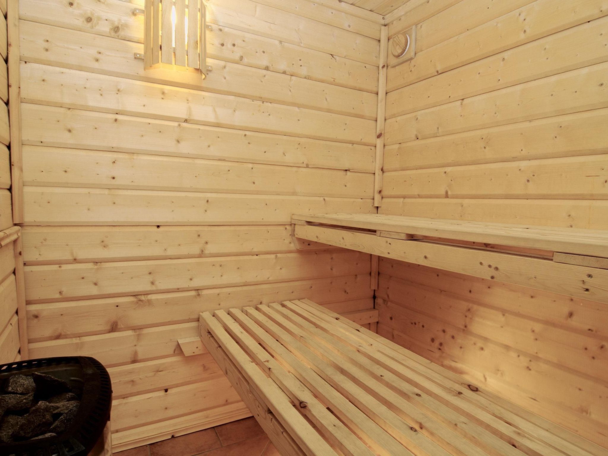 Charmantes Blockhaus, Sauna und Kamin-Binnen