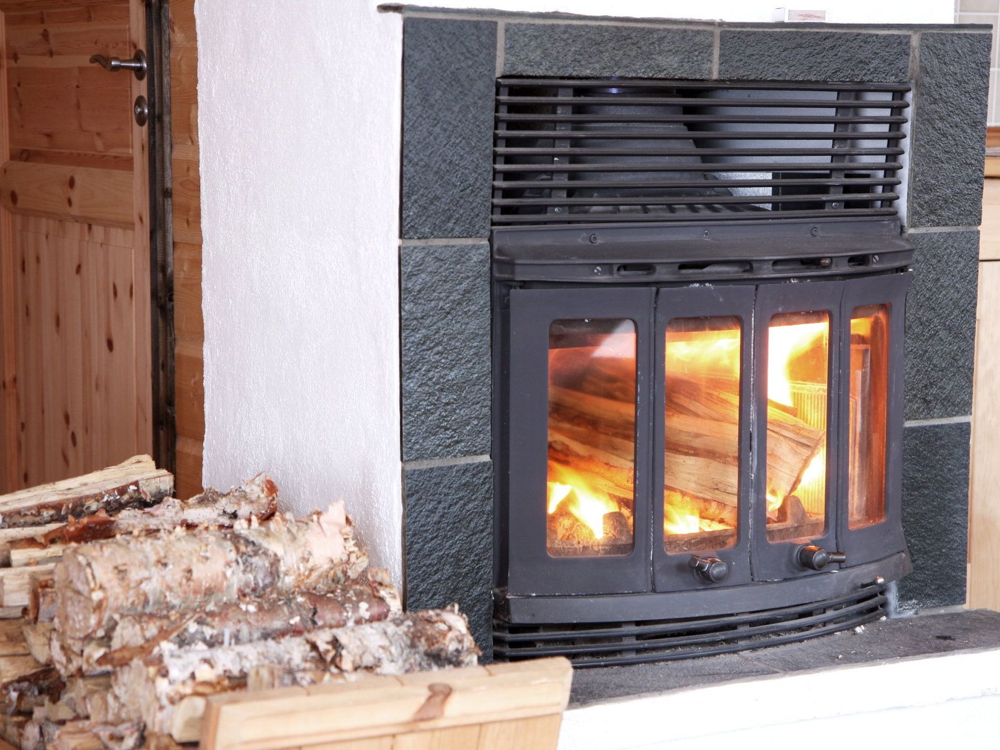 Gemütliches Blockhaus mit Kamin im Oviksfjäll-Binnen