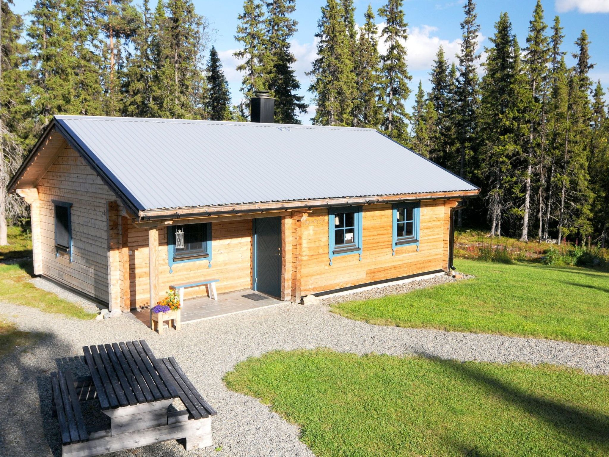 Gemütliches Blockhaus mit Kamin im Oviksfjäll-Binnen