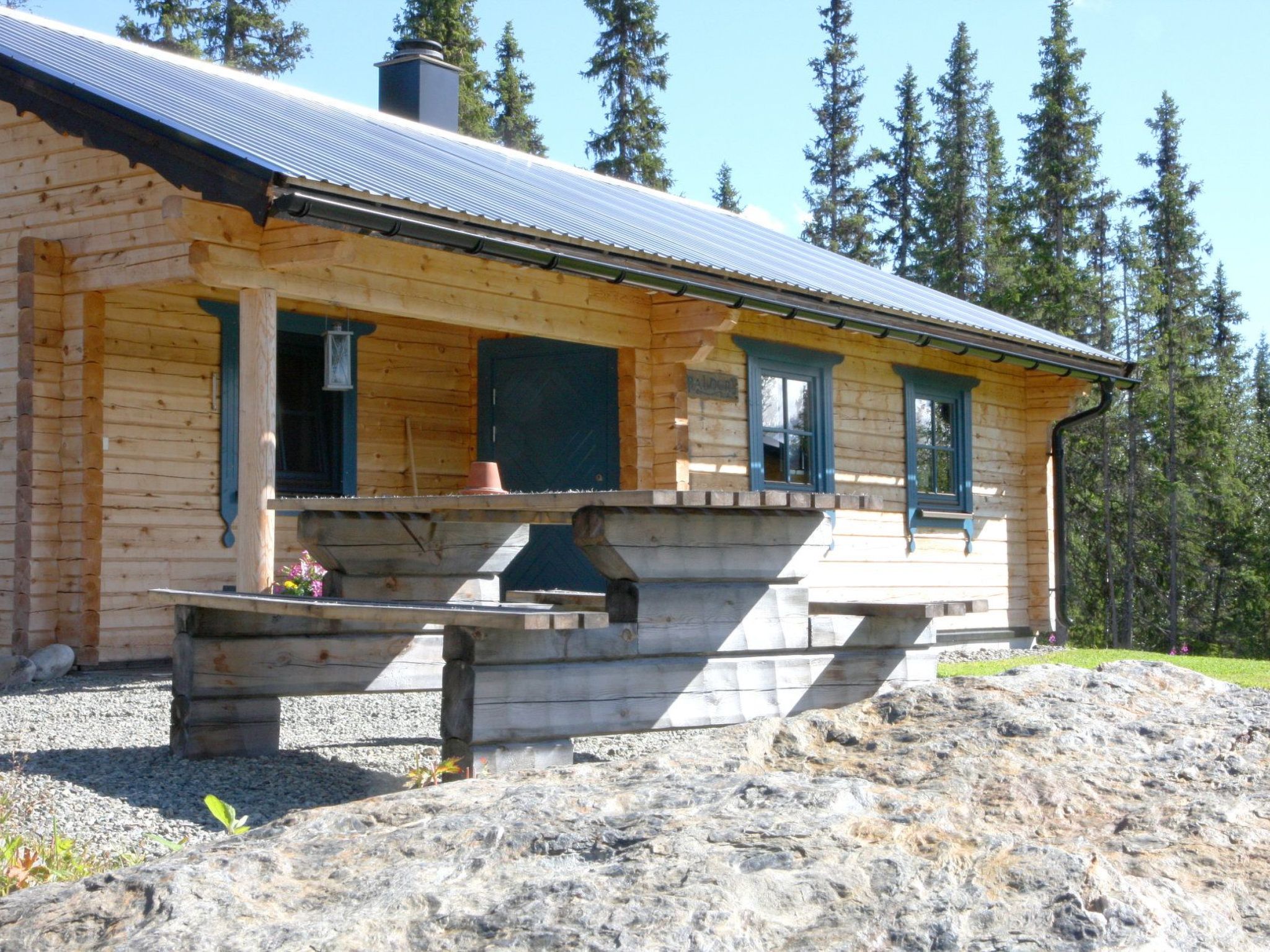 Gemütliches Blockhaus mit Kamin im Oviksfjäll-Binnen