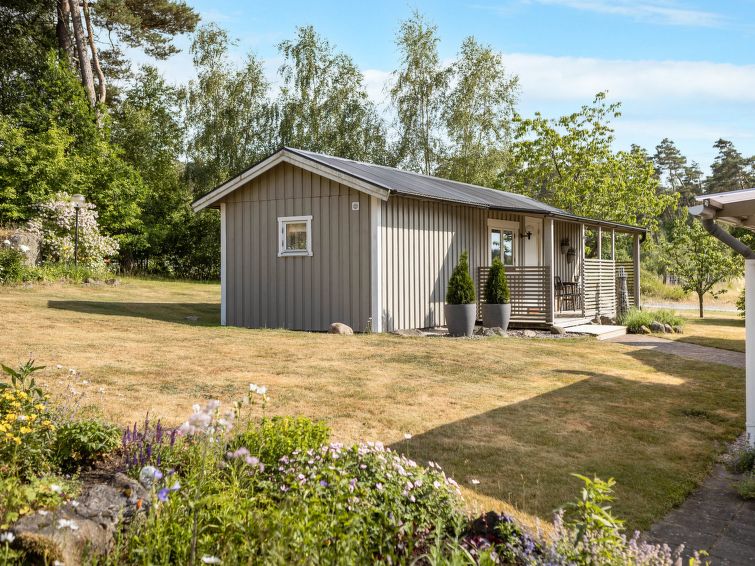 Search and Stay destination Skrea-Herting-Hjortsberg, Hallands län - Sweden from AU$ 58. Ringsegård Höjden (HAL045)