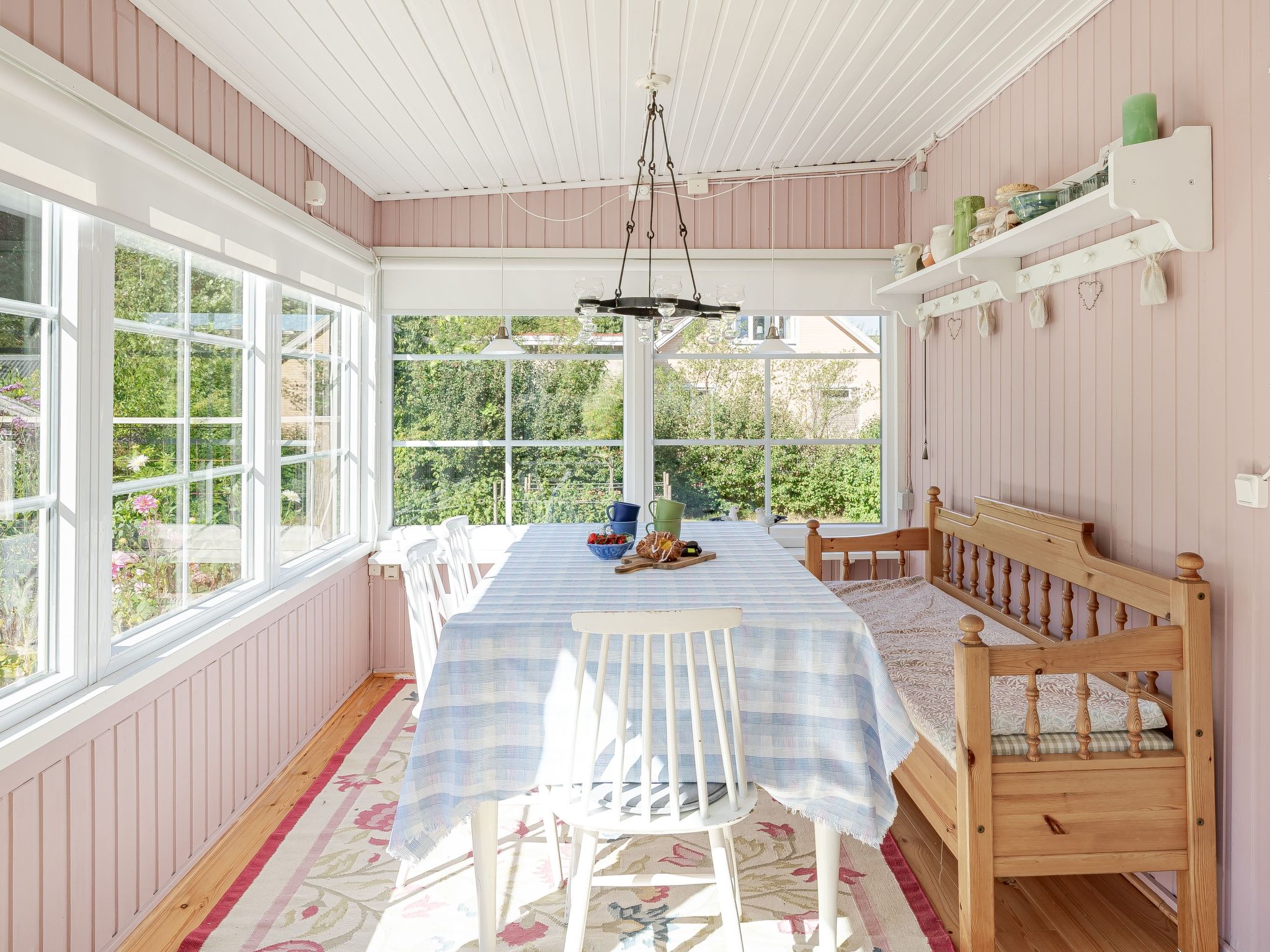 Rosa Huset-Inside