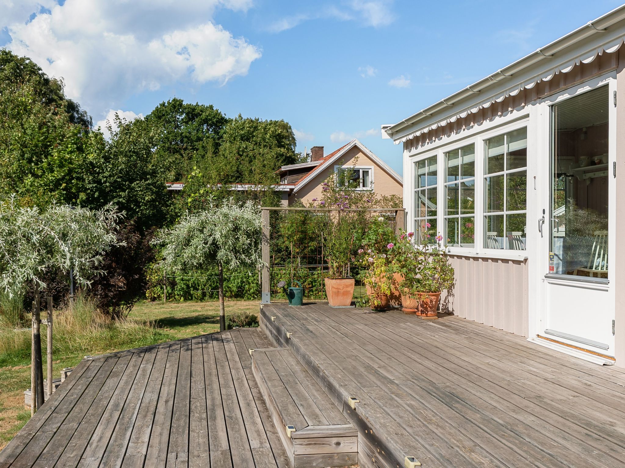 Rosa Huset-Outside