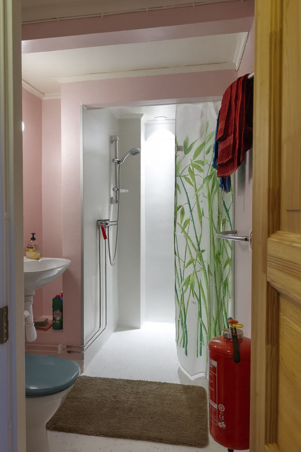 Am Wald mit Kaminofen und Veranda-Binnen