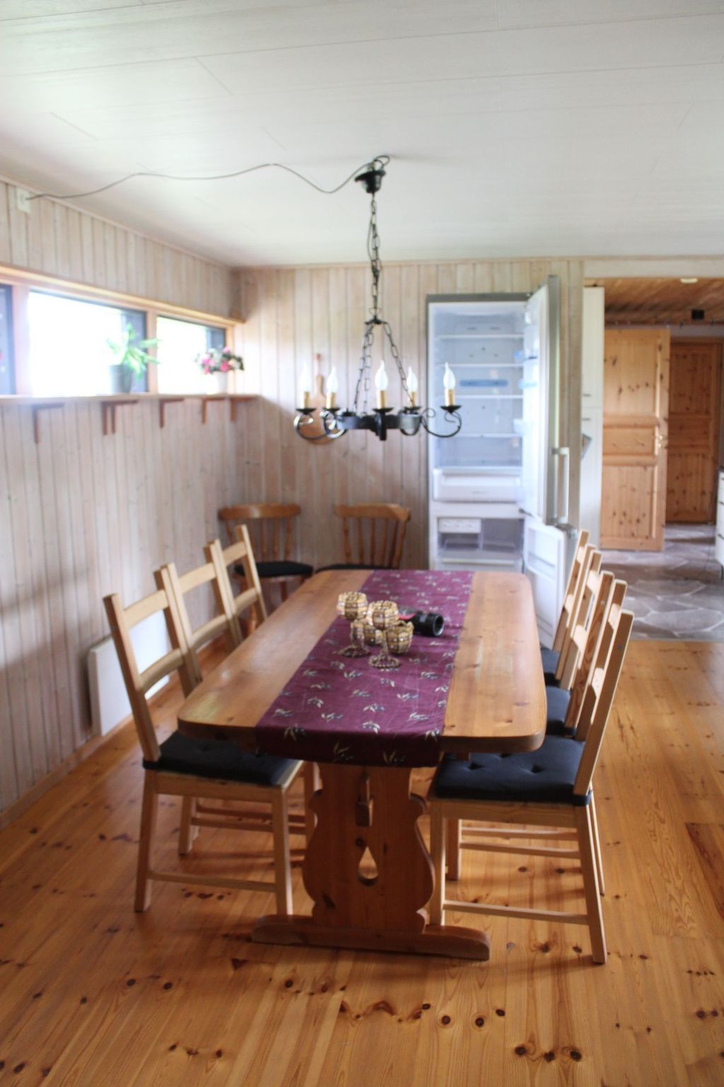 Landhaus auf großem Rasengrundstück-Drinnen