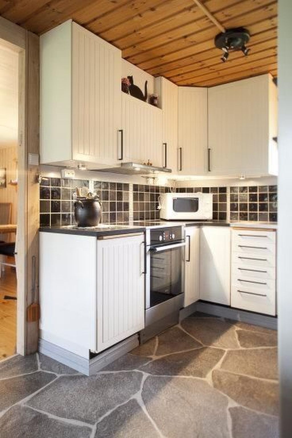 Landhaus auf großem Rasengrundstück-Drinnen