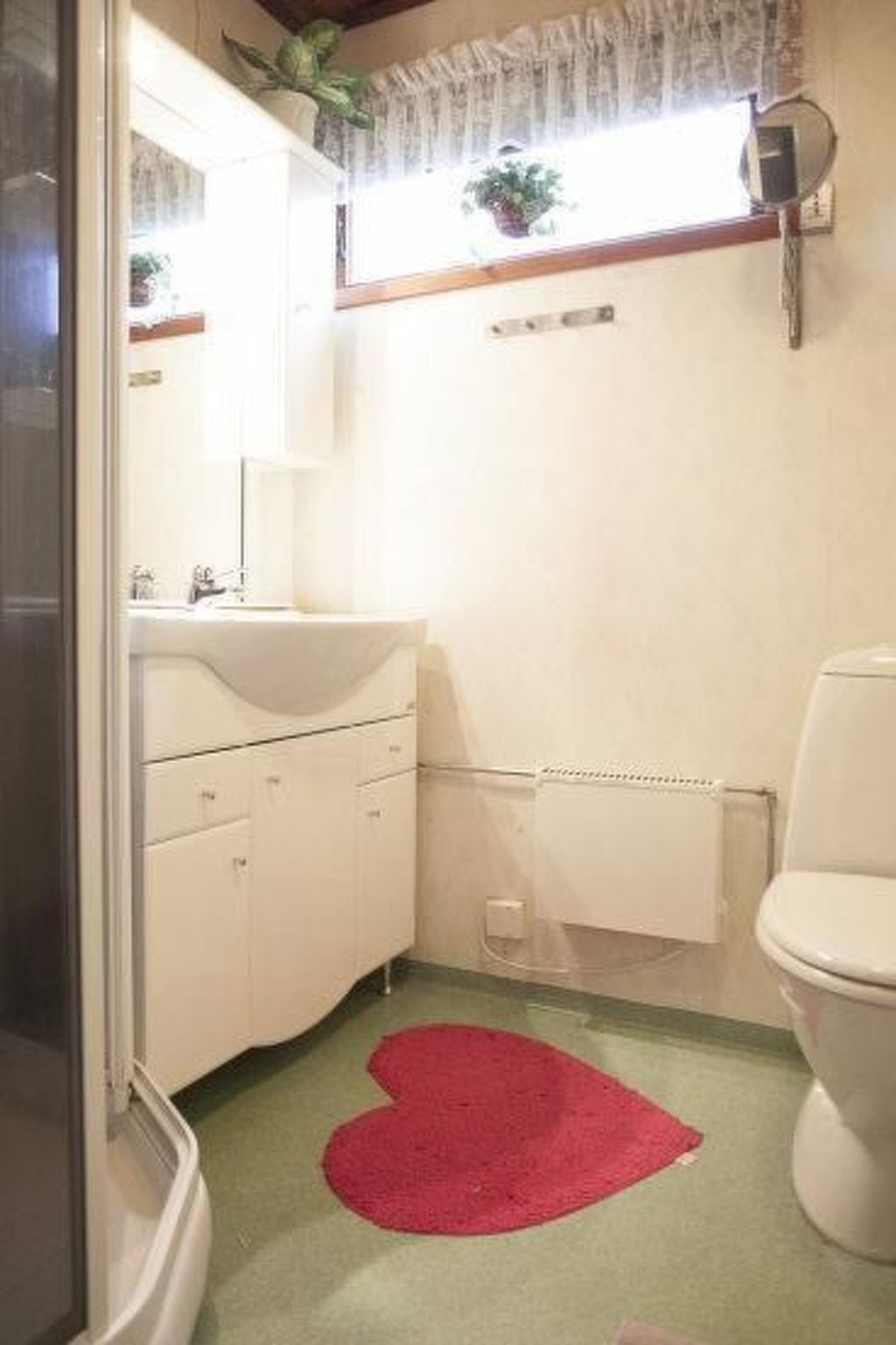 Landhaus auf großem Rasengrundstück-Drinnen