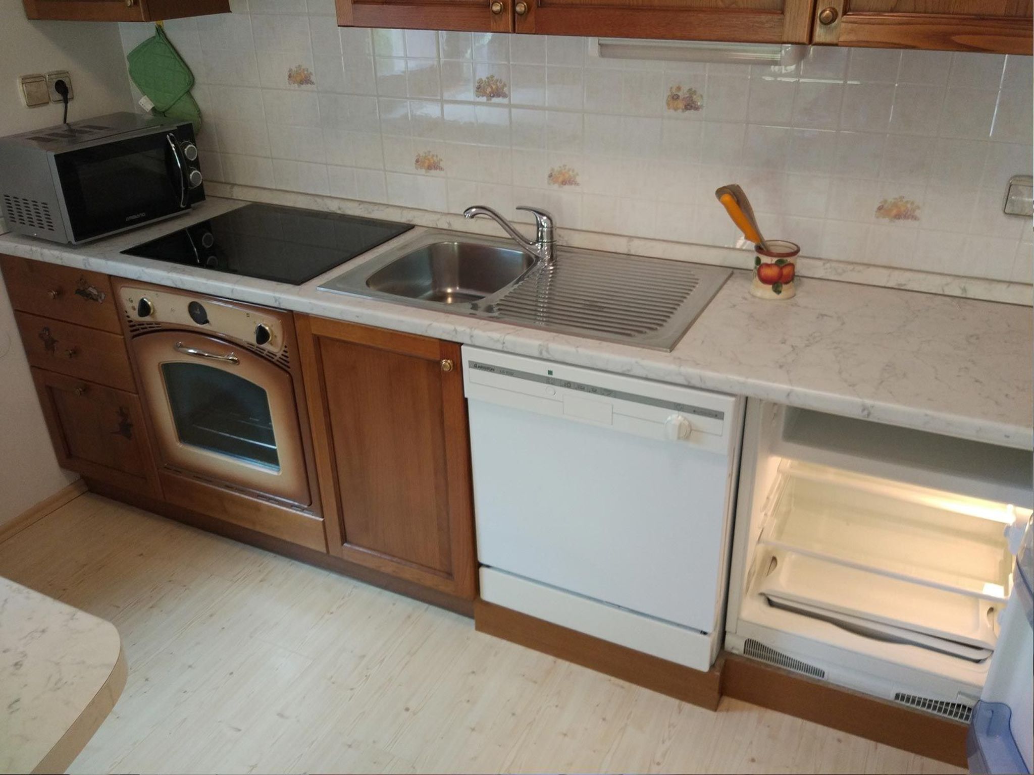 Mit eigener Sonnenterrasse-Binnen