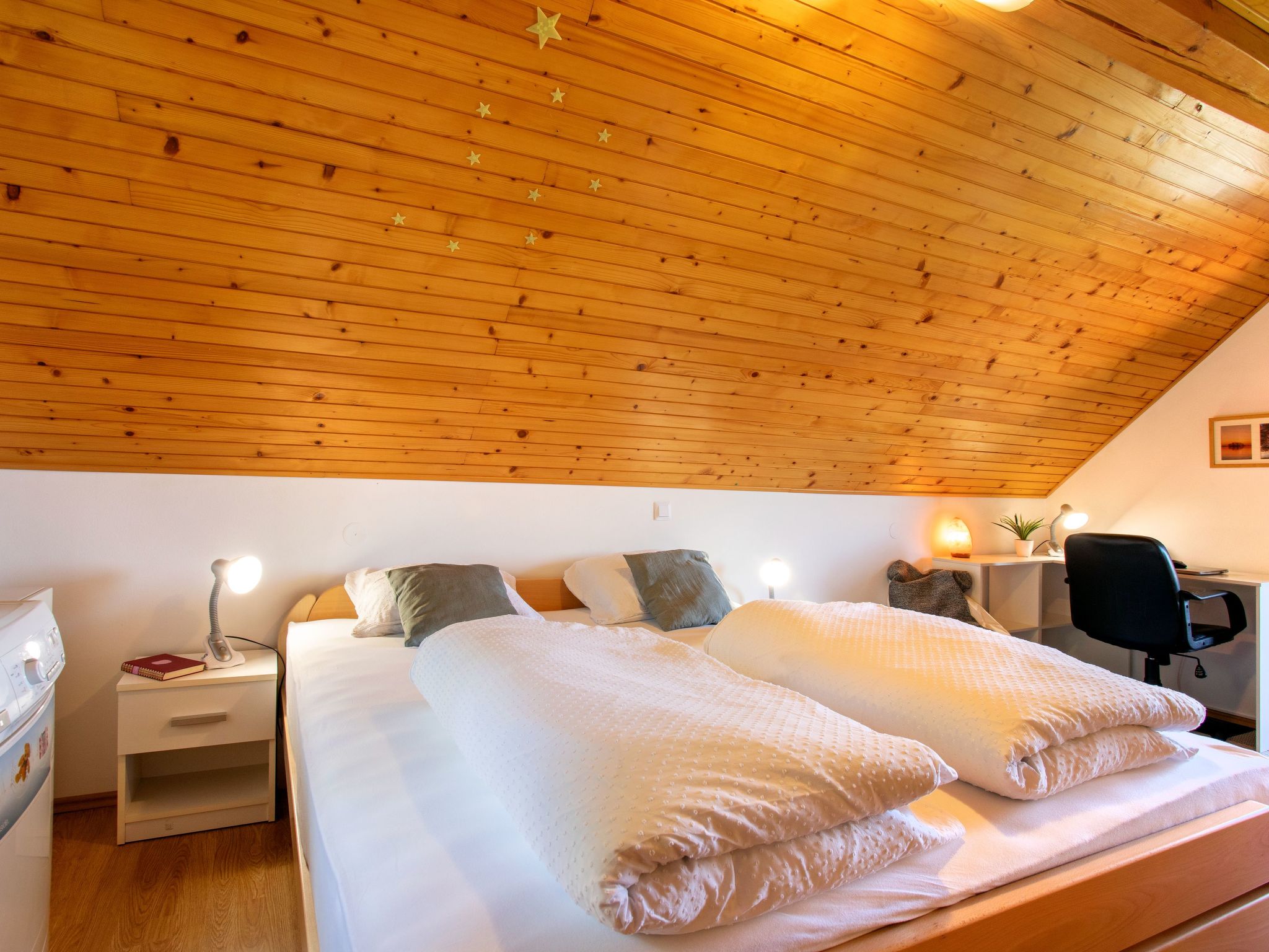 "Schmetterlingsplatz"-Binnen