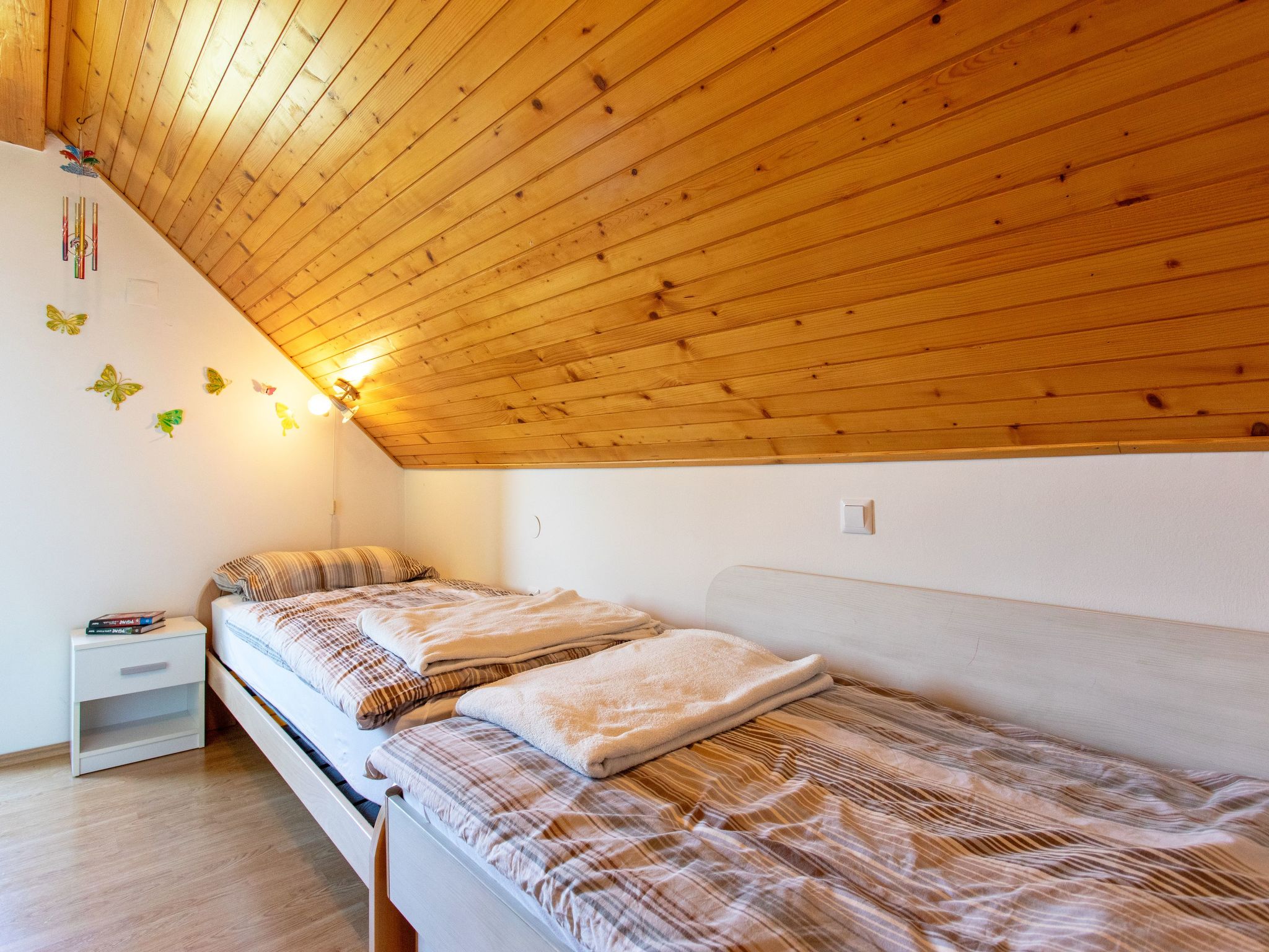 "Schmetterlingsplatz"-Binnen