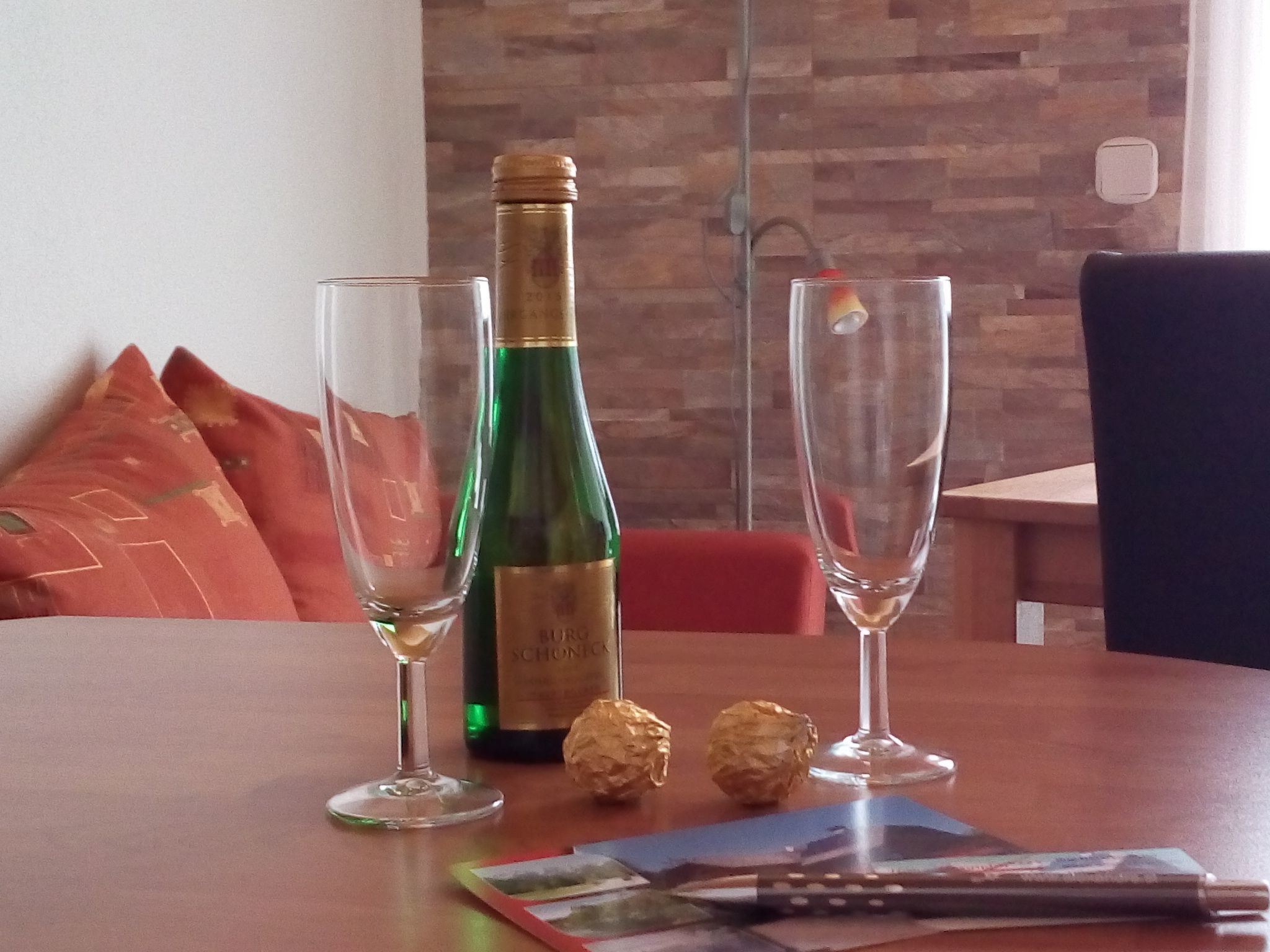 Studio-Appartement mit Balkon-Image-tags.info