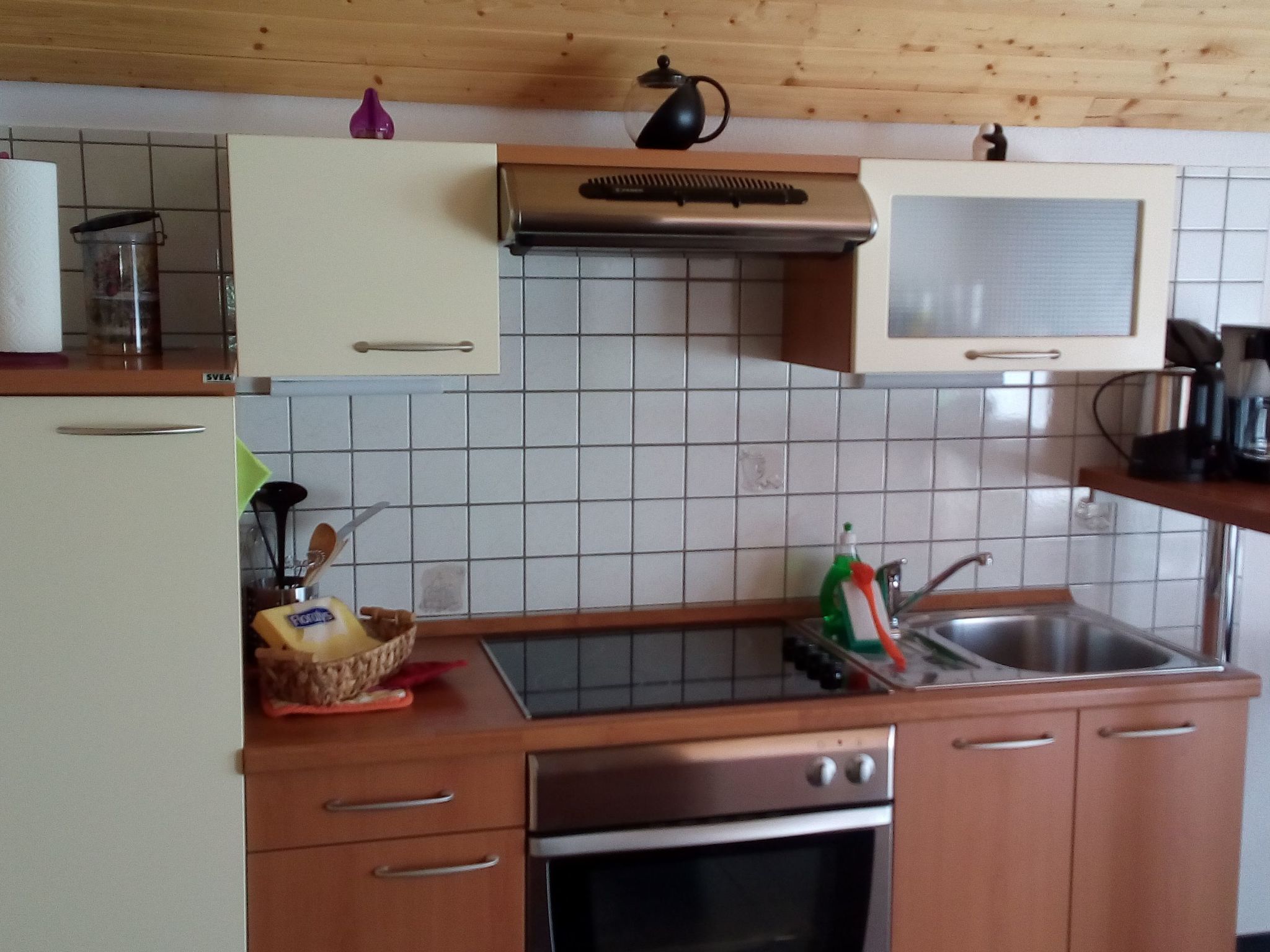 Studio-Appartement mit Balkon-Image-tags.info