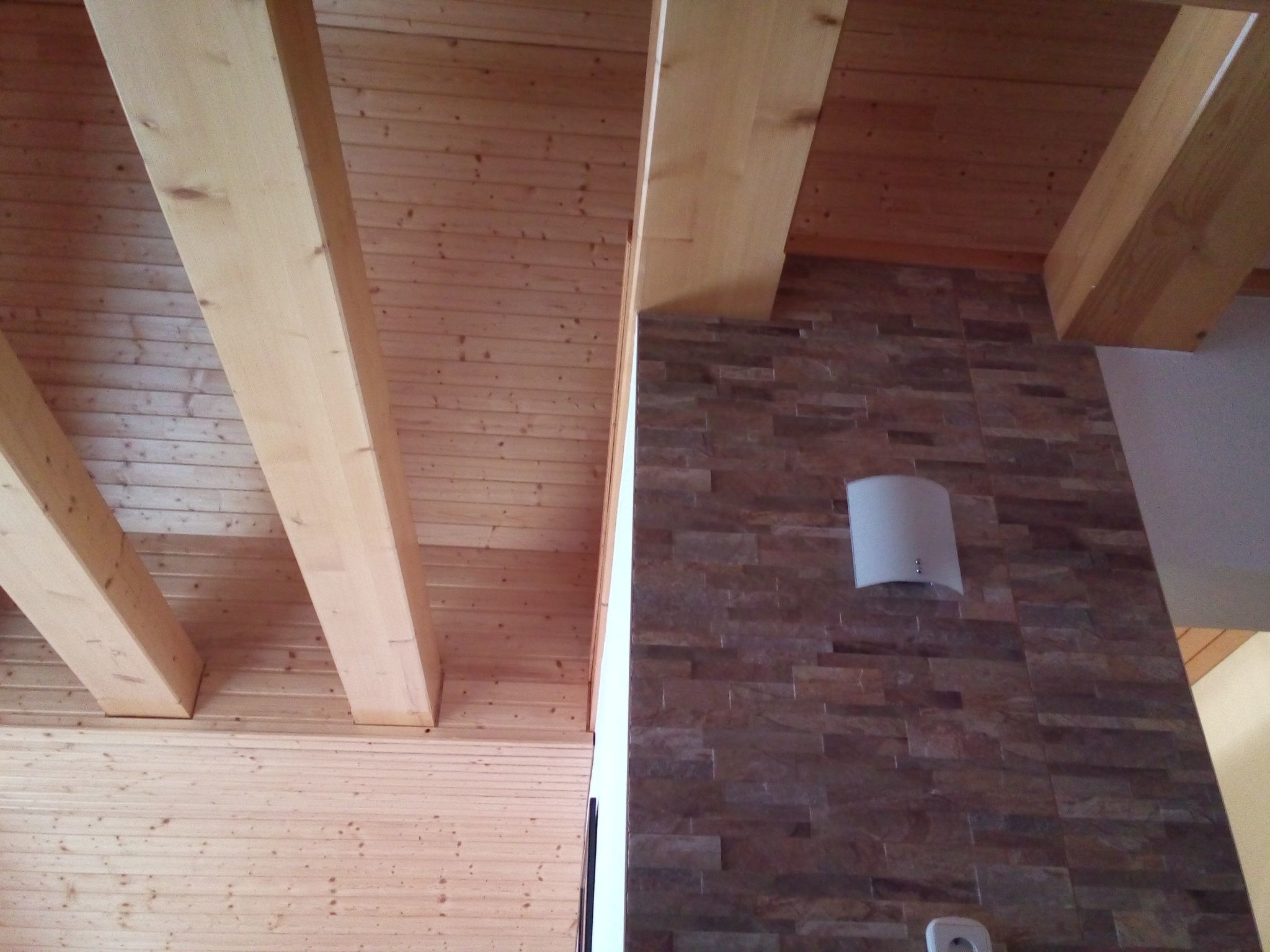 Studio-Appartement mit Balkon-Image-tags.info