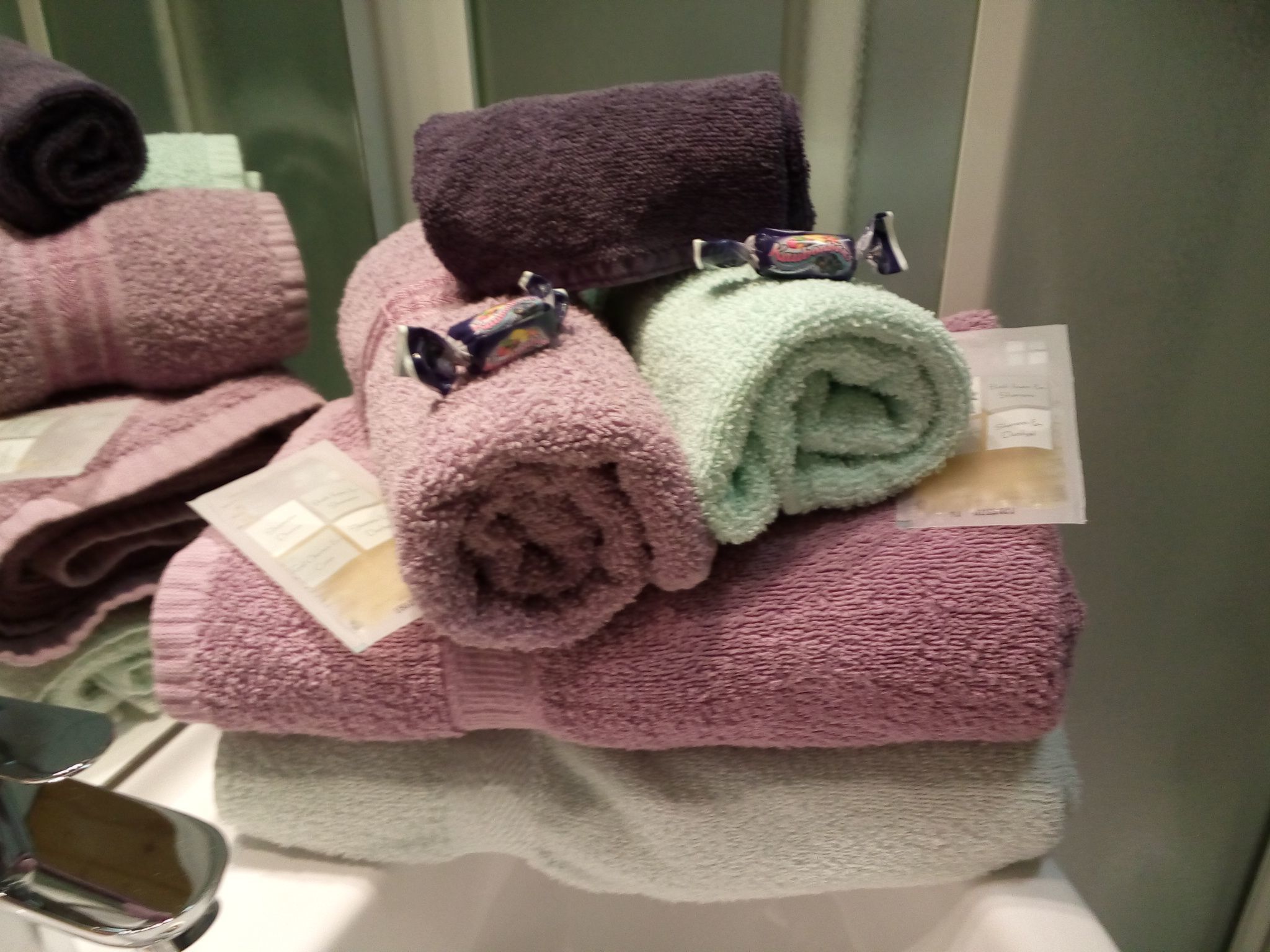 Studio-Appartement mit Balkon-Image-tags.info