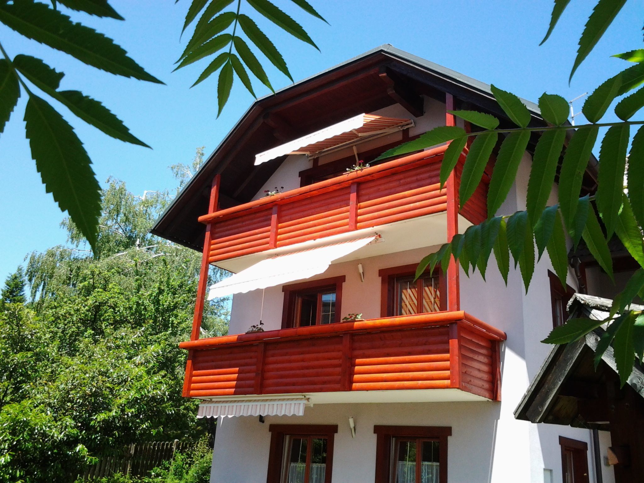 Studio-Appartement mit Balkon-Image-tags.info