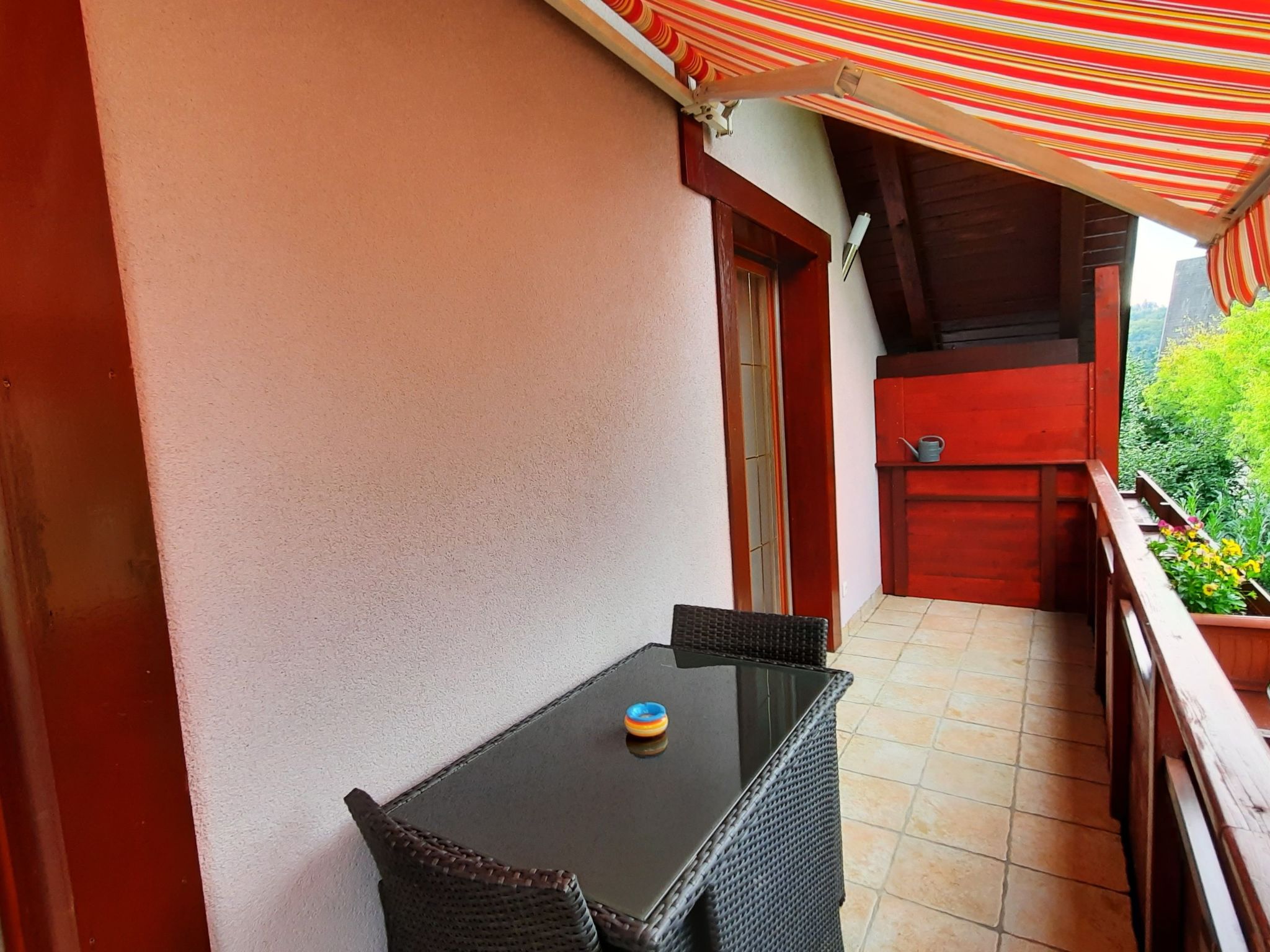 Studio-Appartement mit Balkon-Image-tags.info