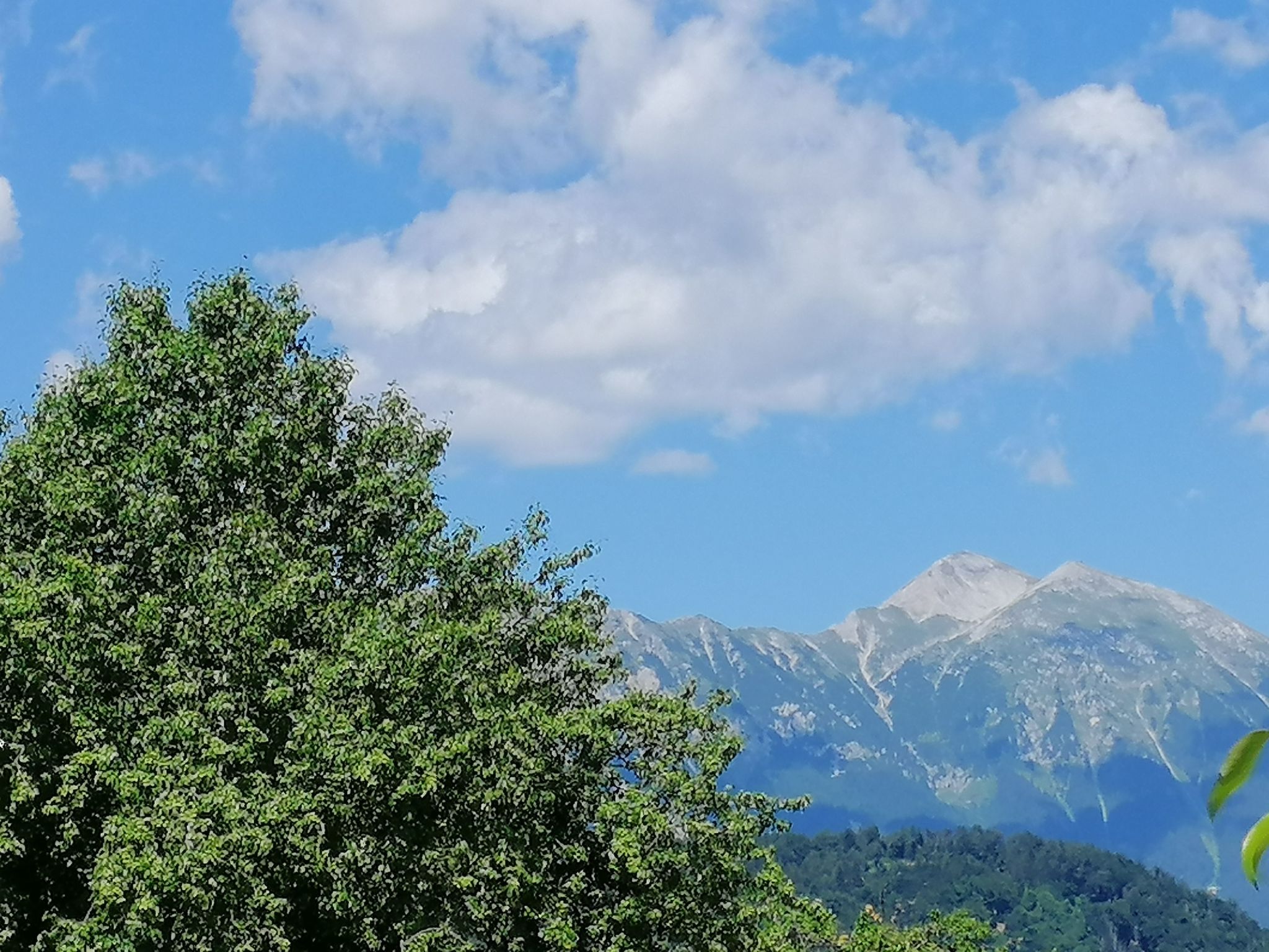 Studio-Appartement mit Balkon-Image-tags.info