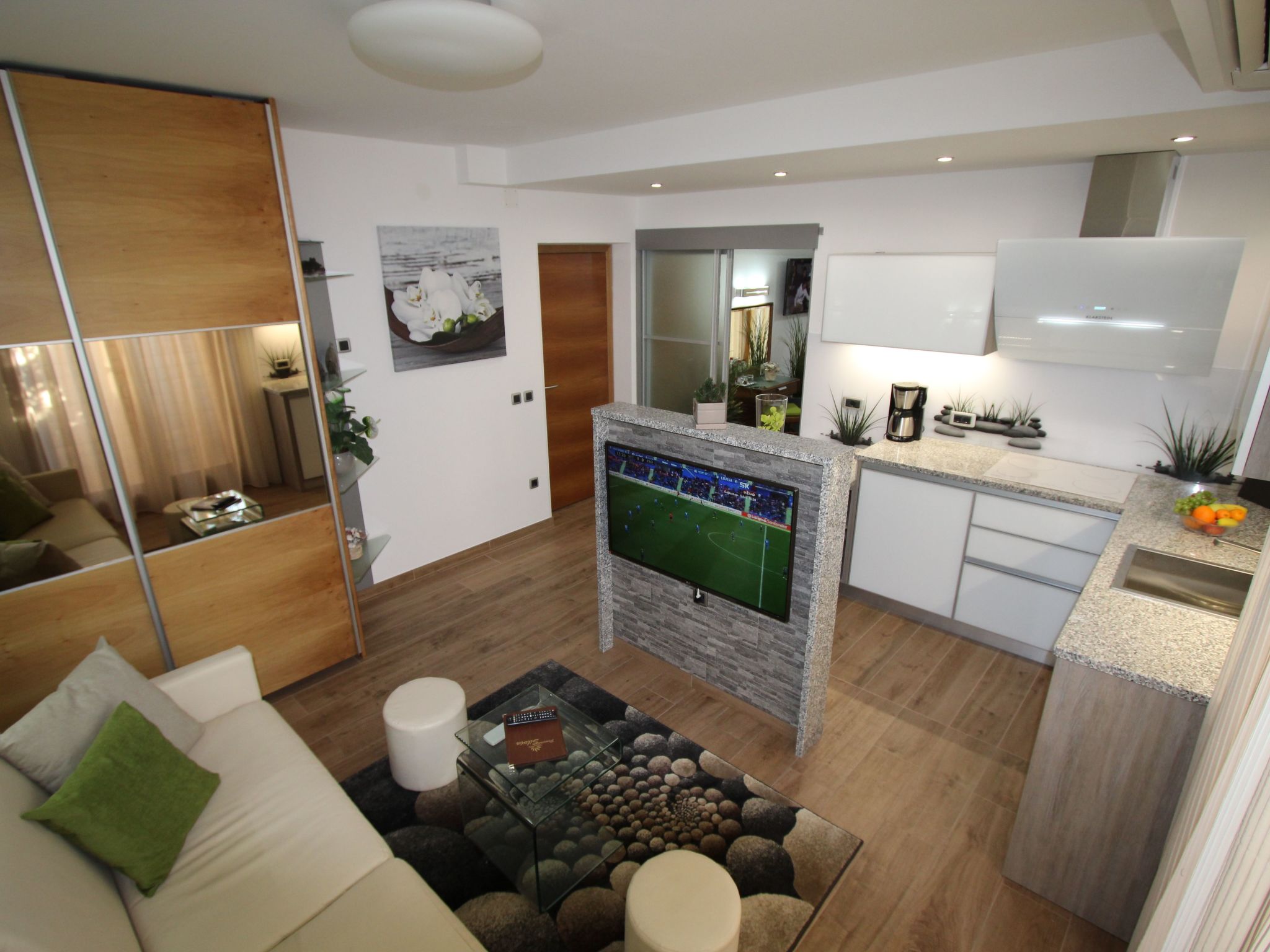 Appartement Silvia mit Terrasse und Meerblick