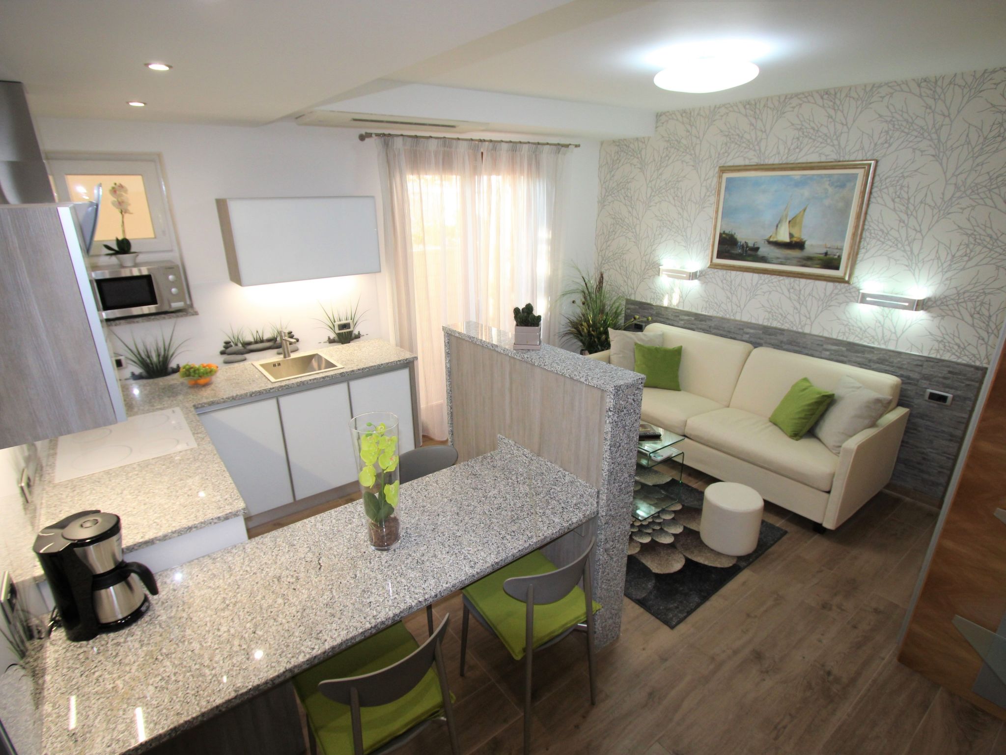 Appartement Silvia mit Terrasse und Meerblick