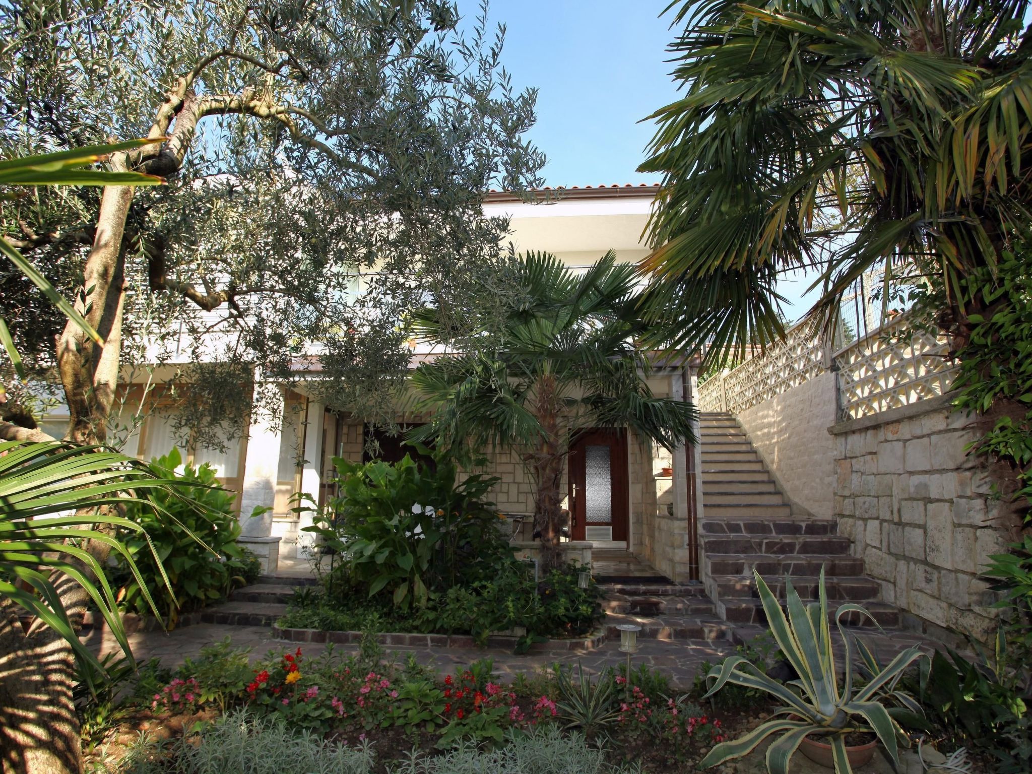 Appartement Portoroz mit Terrasse und Garten