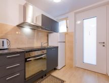 Comfortabel appartement in Lucija met tuin, op loopafstand van zee - thumbnail 6