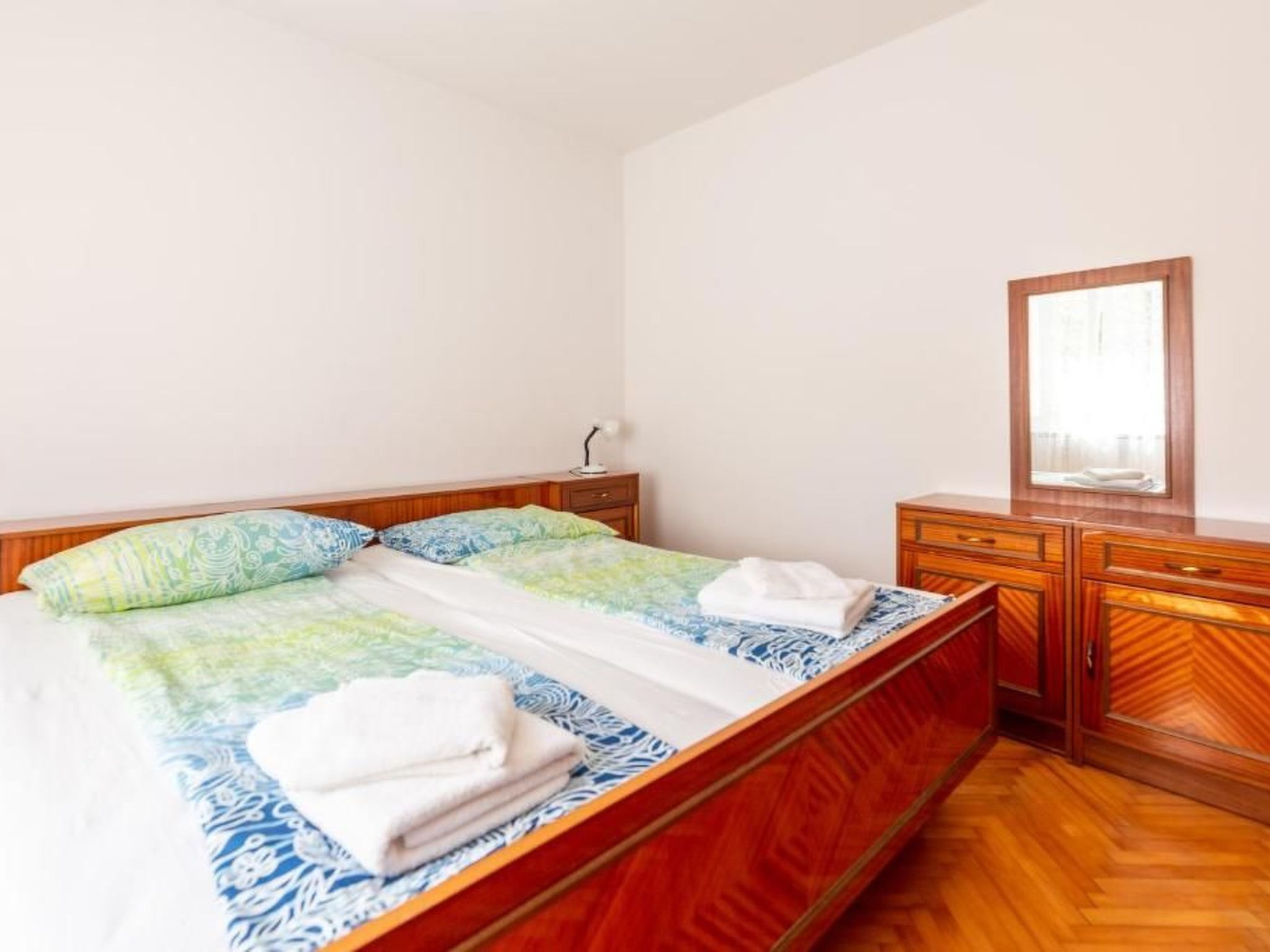 Wohnung in Portorož, sicherer Parkplatz, direkt am Strand-Binnen