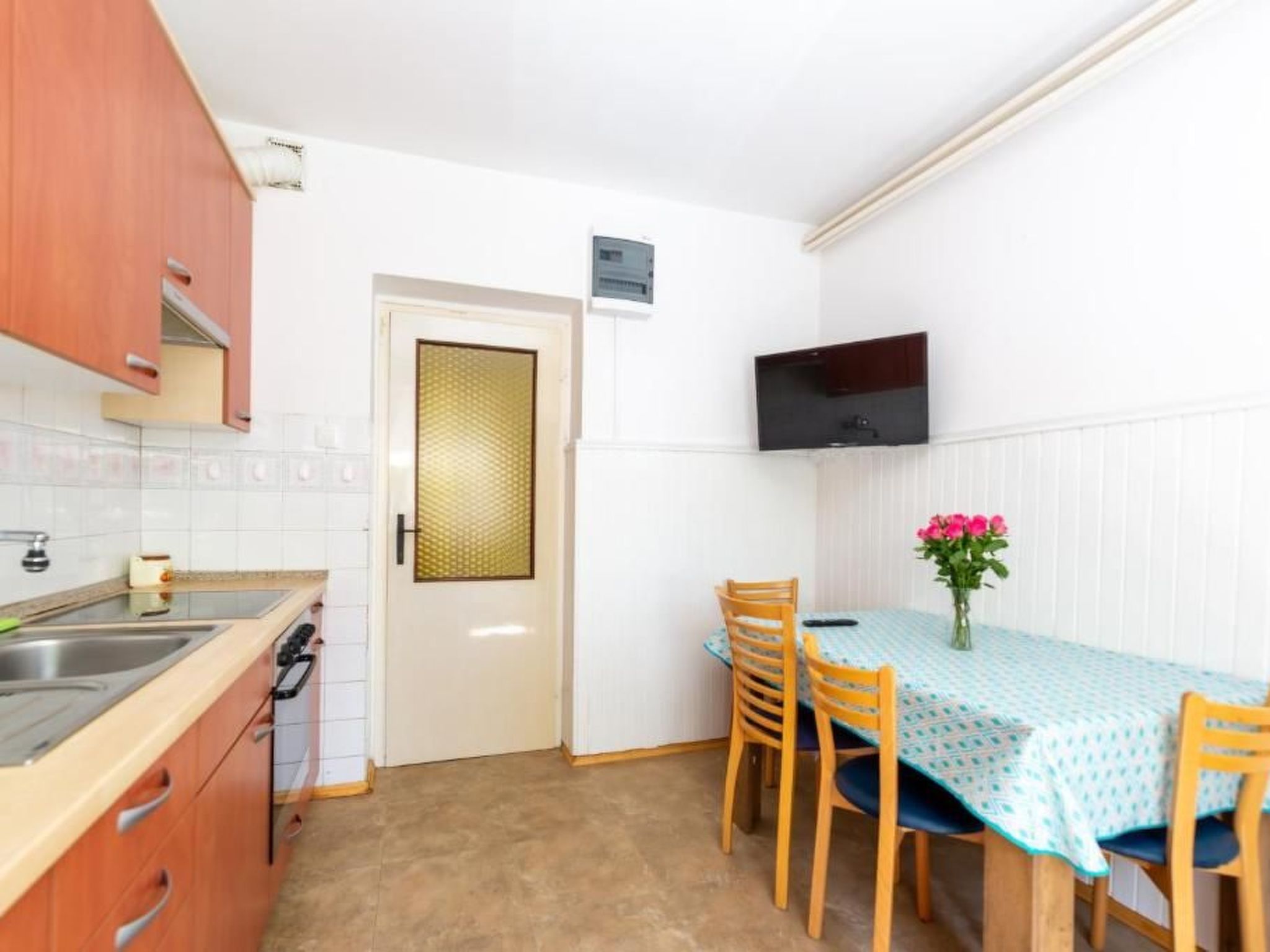 Wohnung in Portorož, sicherer Parkplatz, direkt am Strand-Binnen